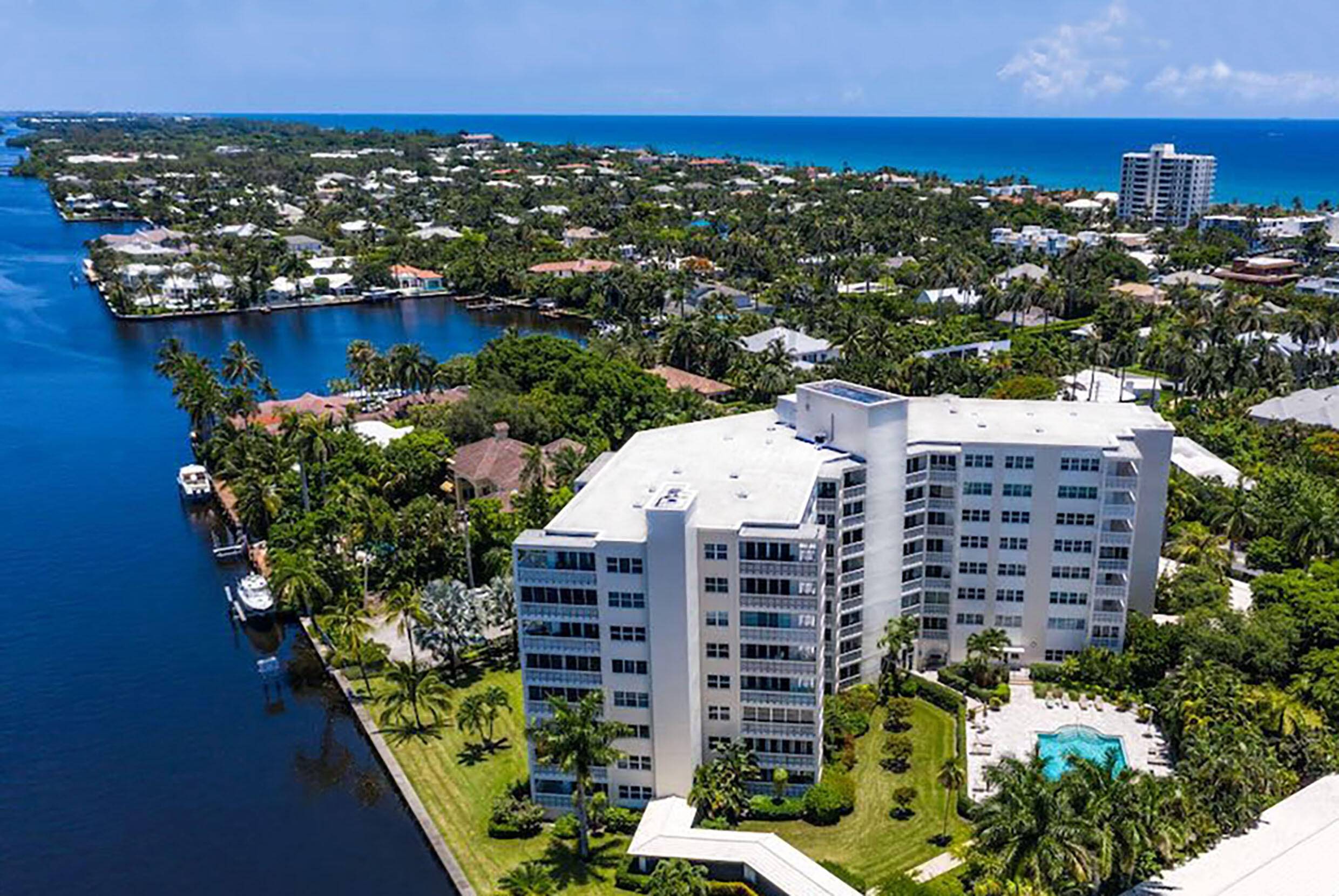 Delray Beach, FL 33483,1000 Lowry ST 2e