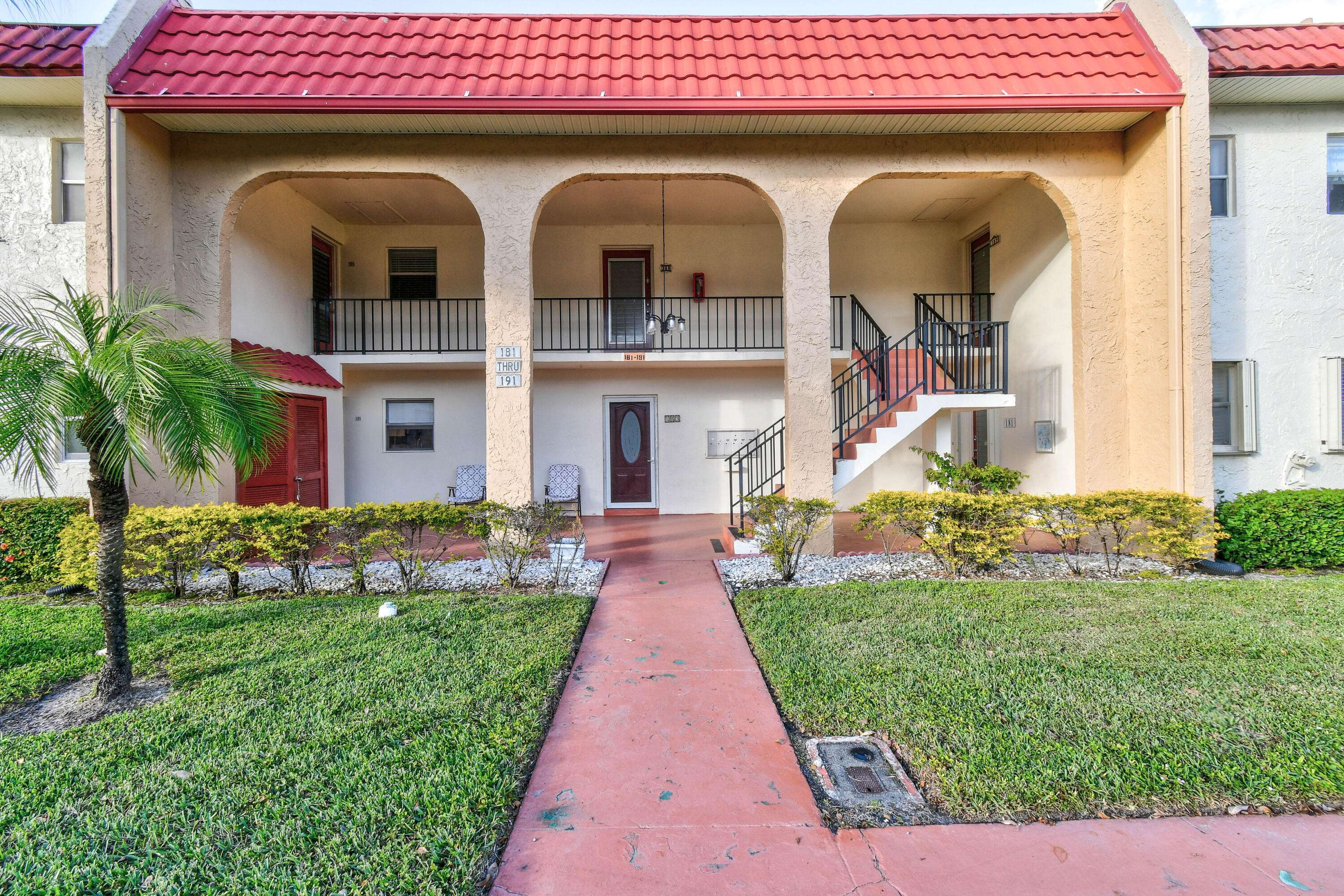 West Palm Beach, FL 33411,183 Lake Carol DR
