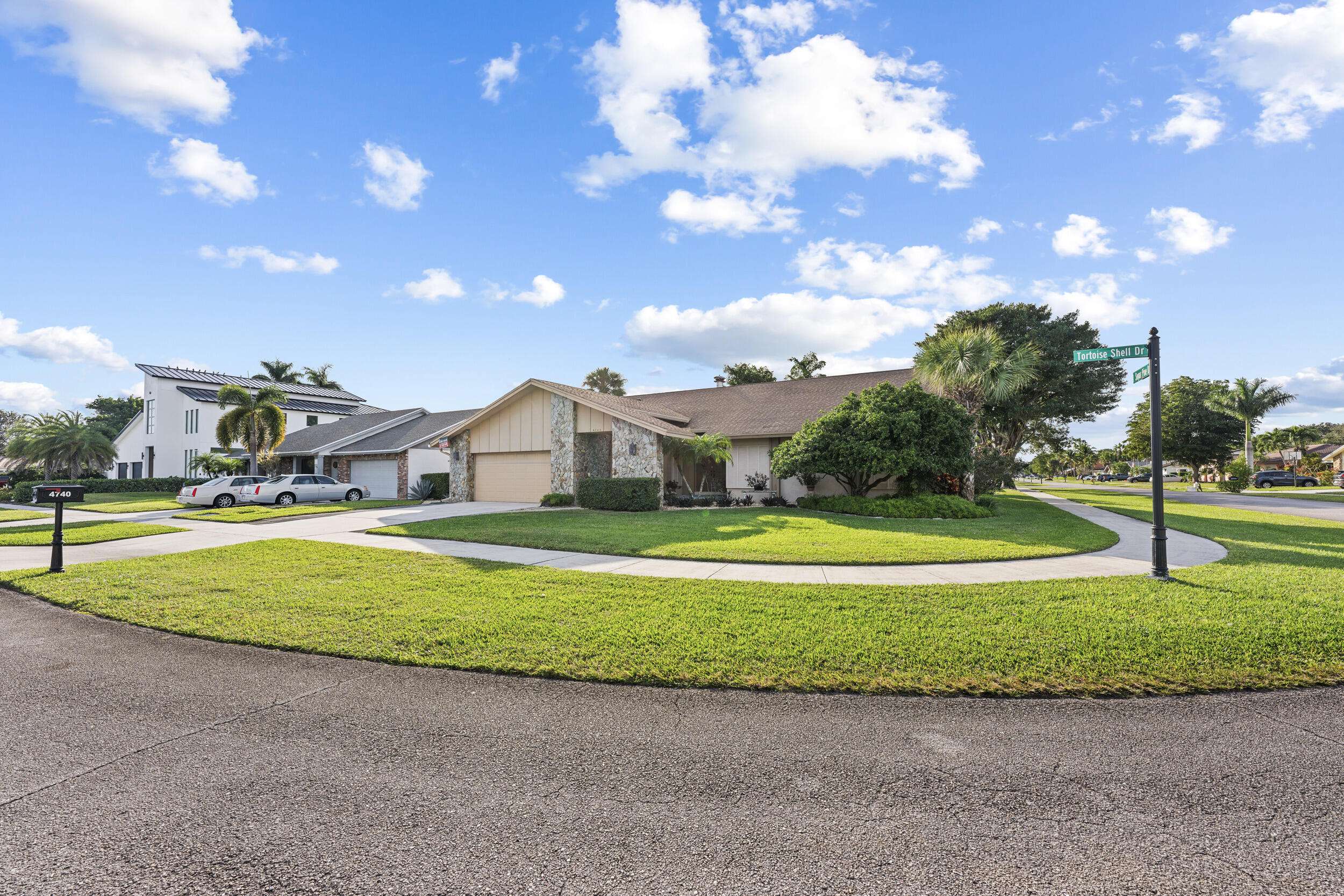 Boca Raton, FL 33487,4740 Tortoise Shell DR