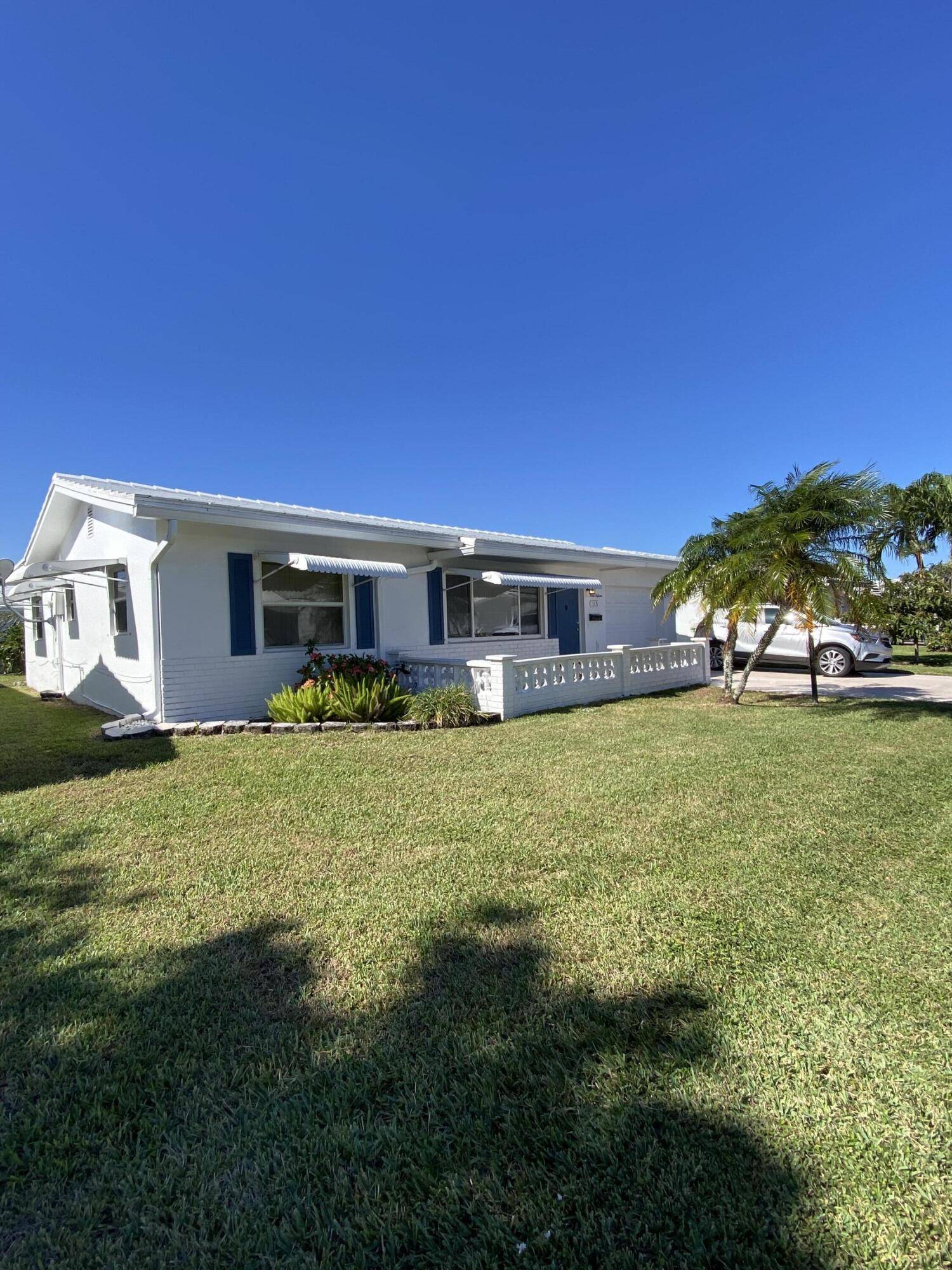 Boynton Beach, FL 33426,115 SW 8th CT