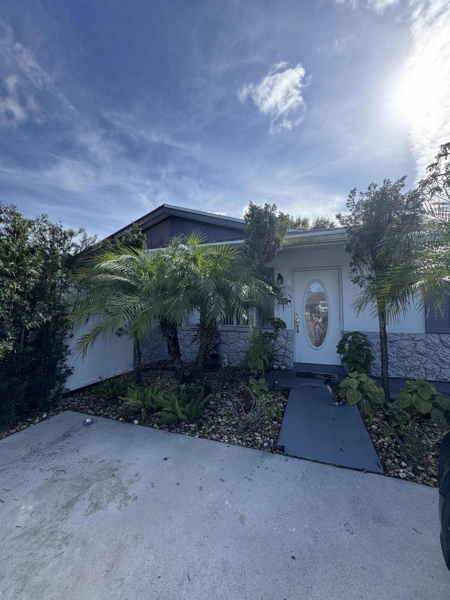 West Palm Beach, FL 33403,3884 Kenas ST