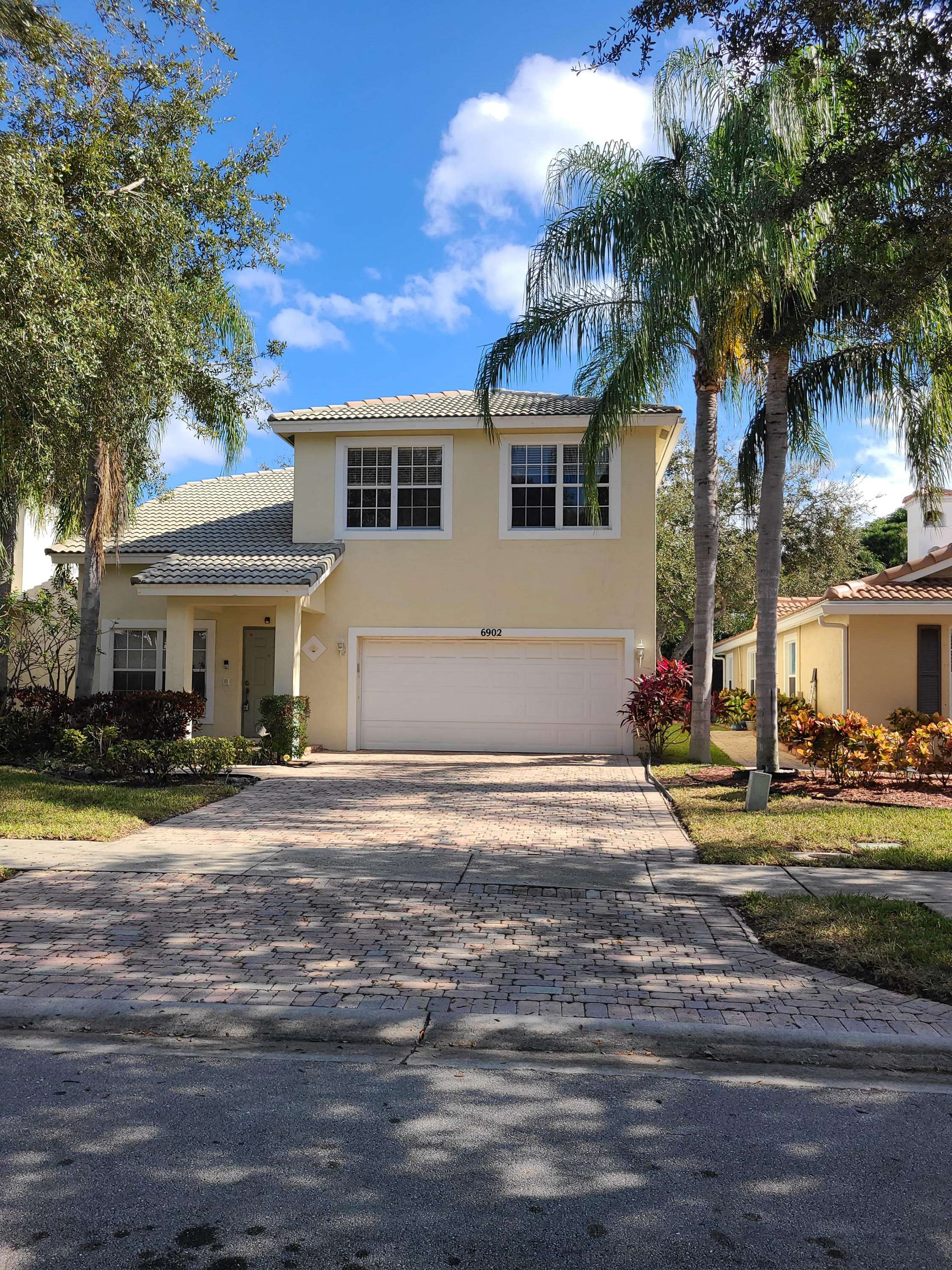 Lake Worth, FL 33463,6902 Lantern Key DR