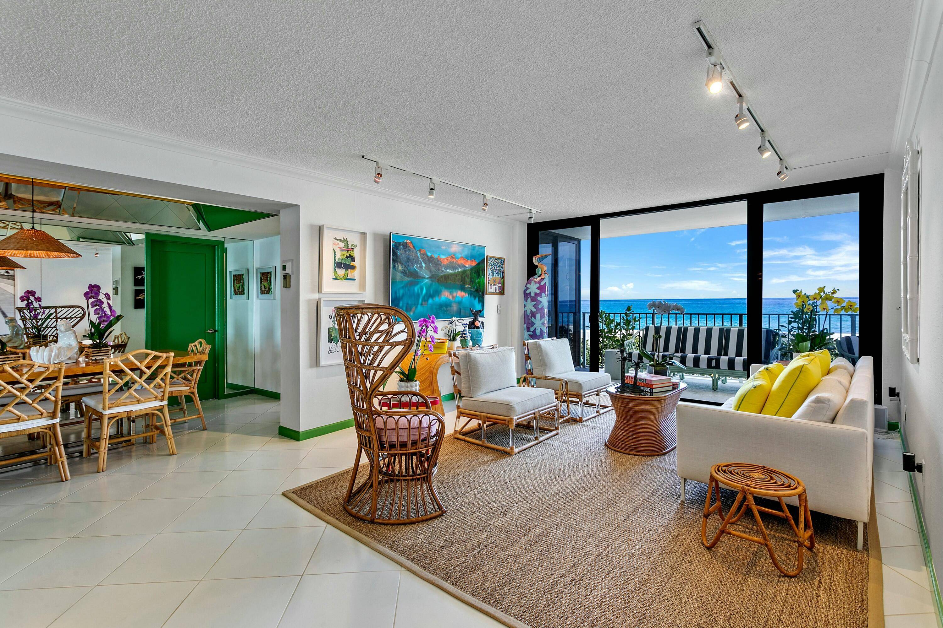 South Palm Beach, FL 33480,3590 S Ocean BLVD 203