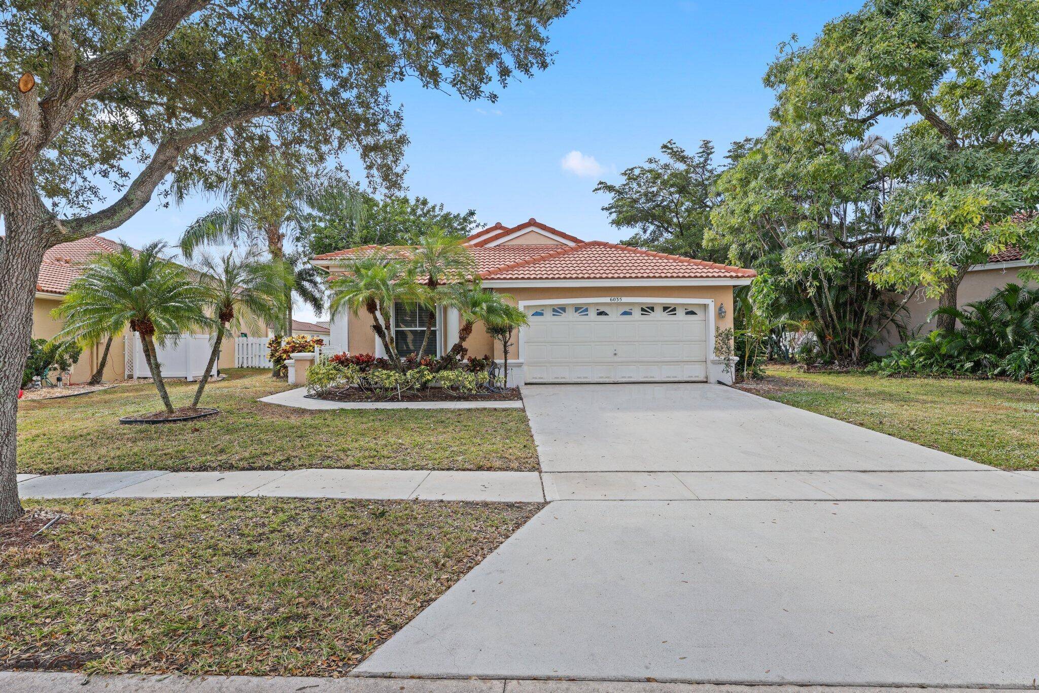 Lake Worth, FL 33463,6035 Royal Birkdale DR