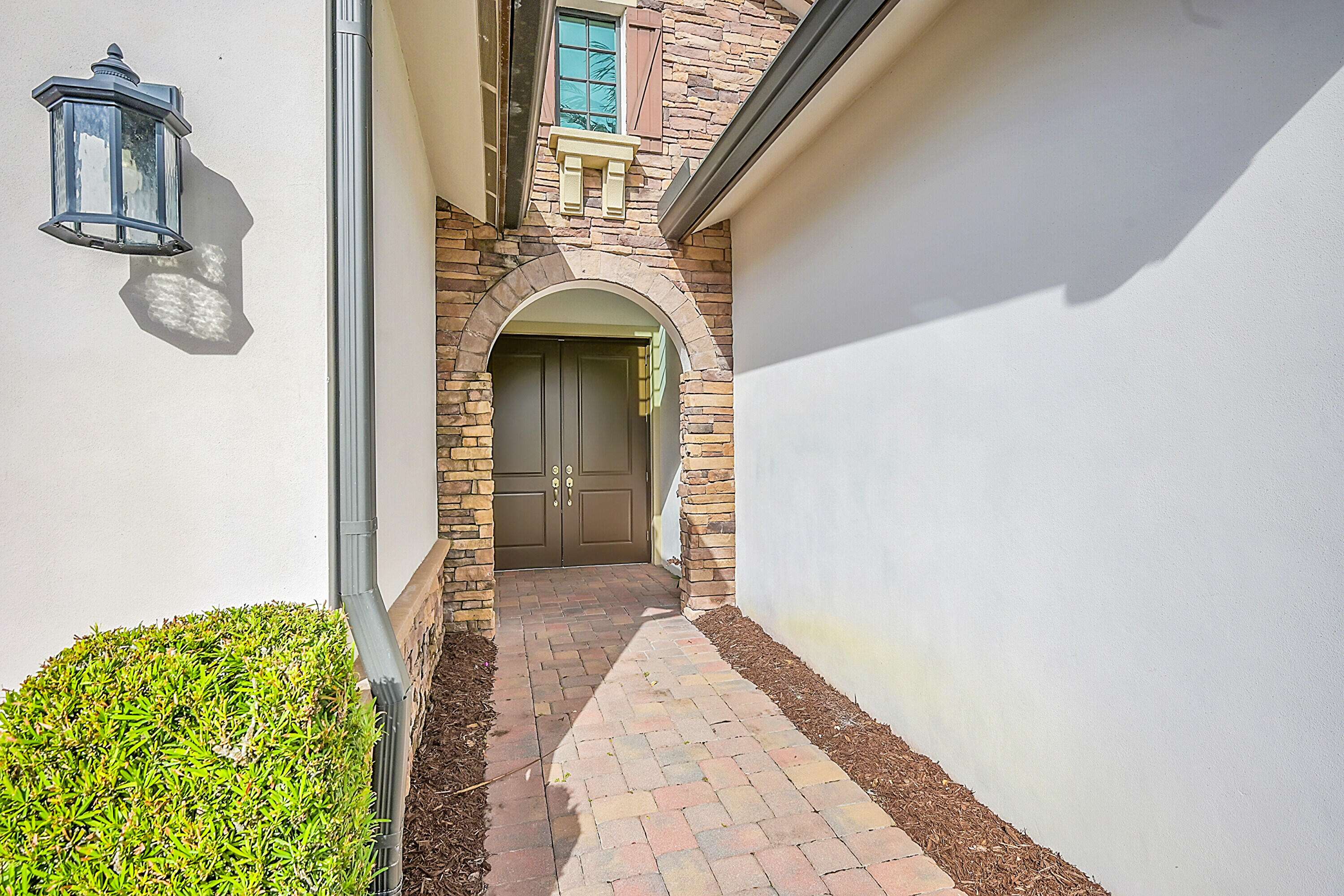 Boynton Beach, FL 33472,8259 Grand Prix LN
