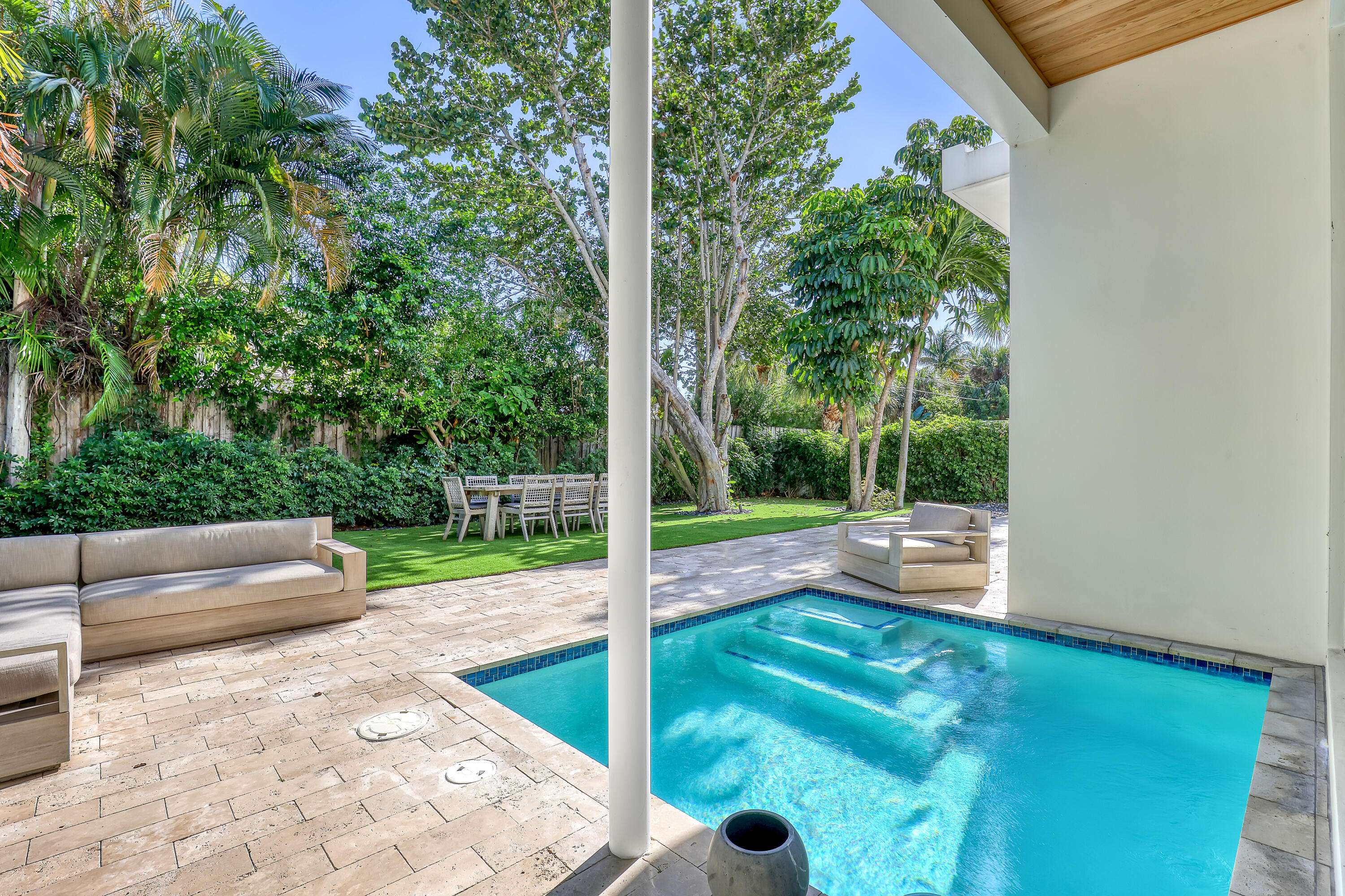 Delray Beach, FL 33483,703 NE 5th ST