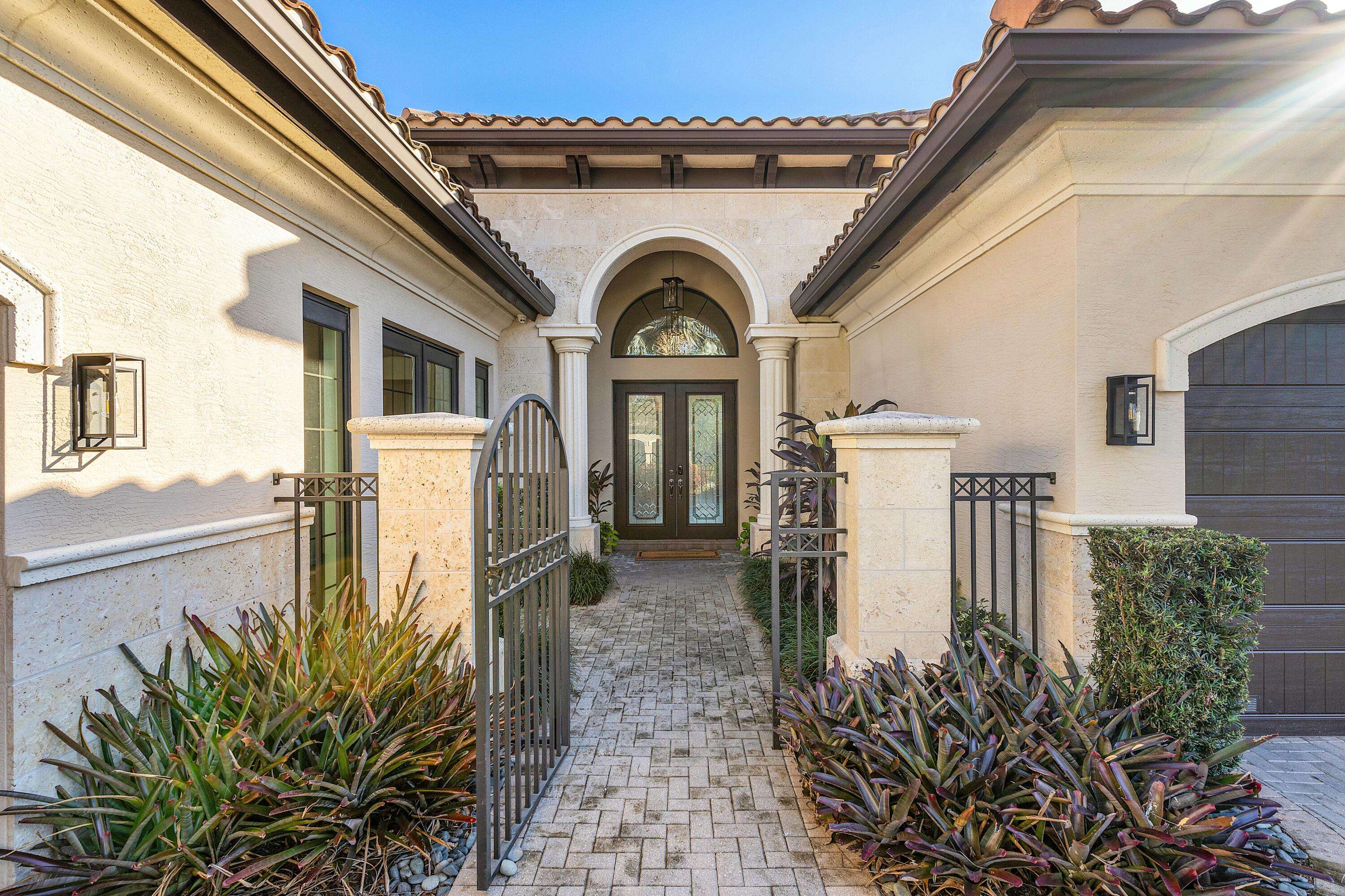 Delray Beach, FL 33446,9313 Tropez LN