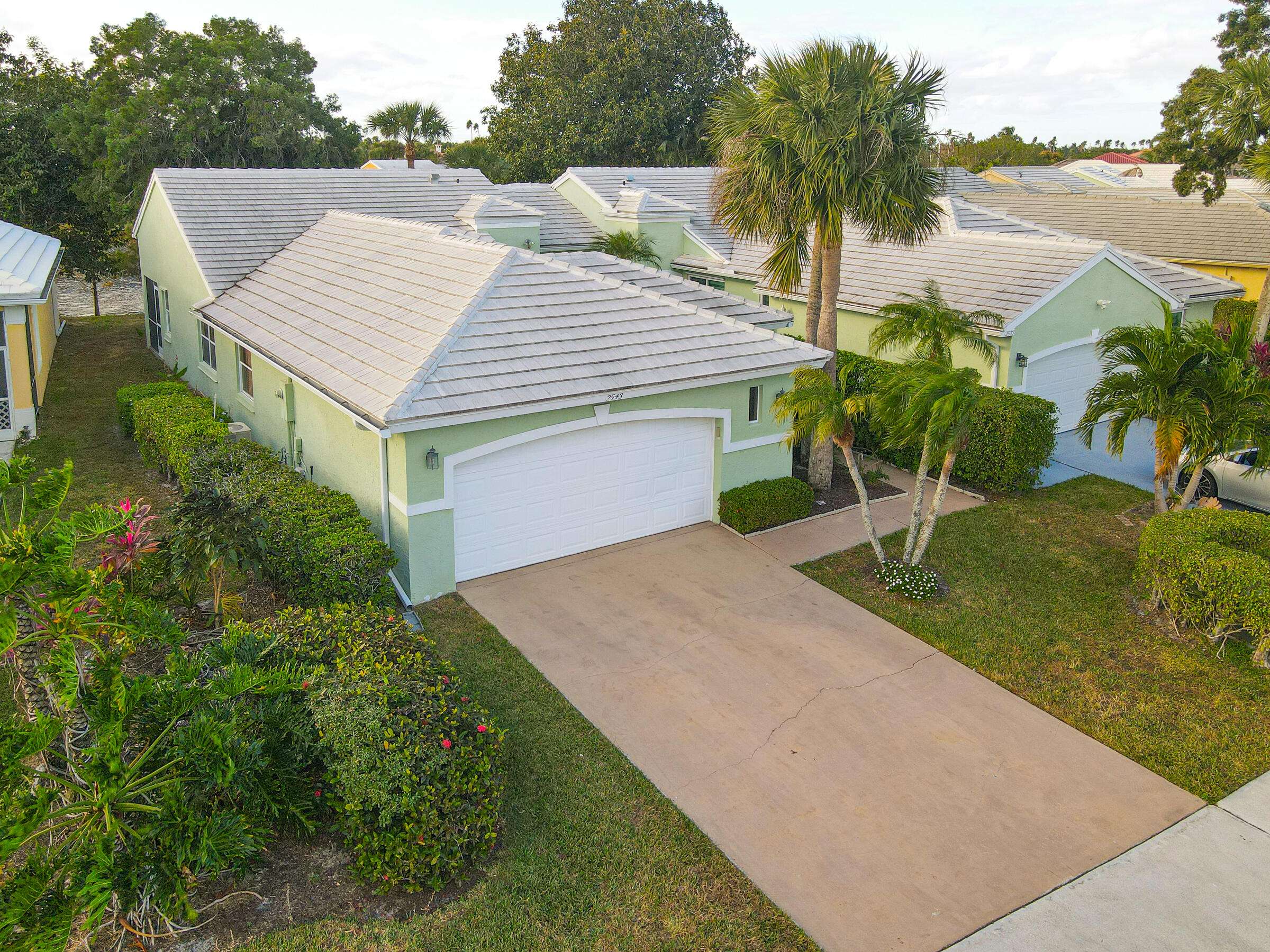 Wellington, FL 33414,2543 Country Golf DR