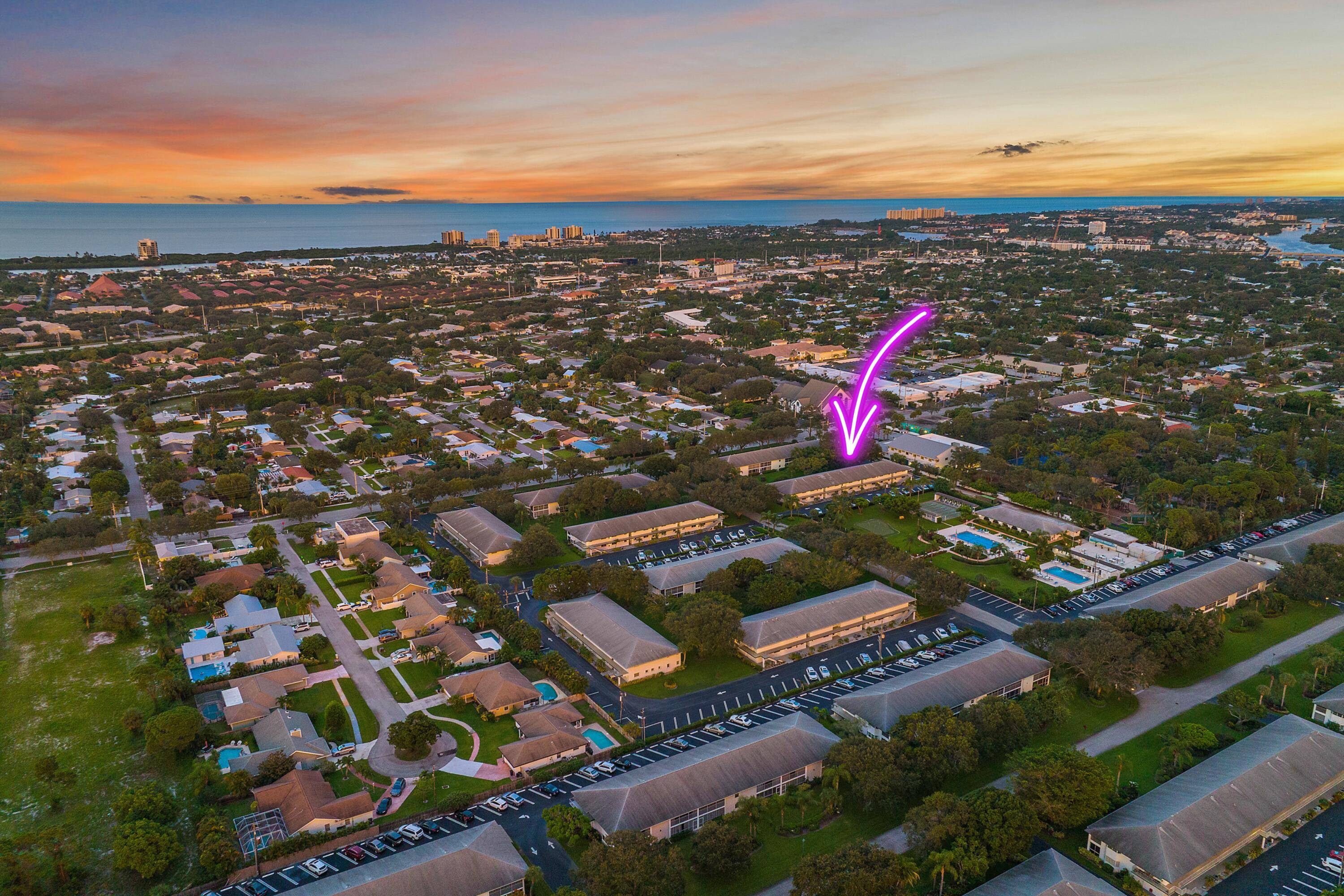 Tequesta, FL 33469,4 Westwood AVE 204h