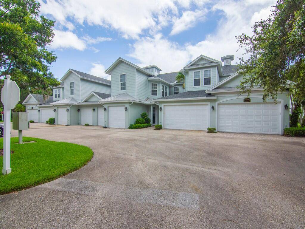 Vero Beach, FL 32962,2320 SW Water Oak Ct 113