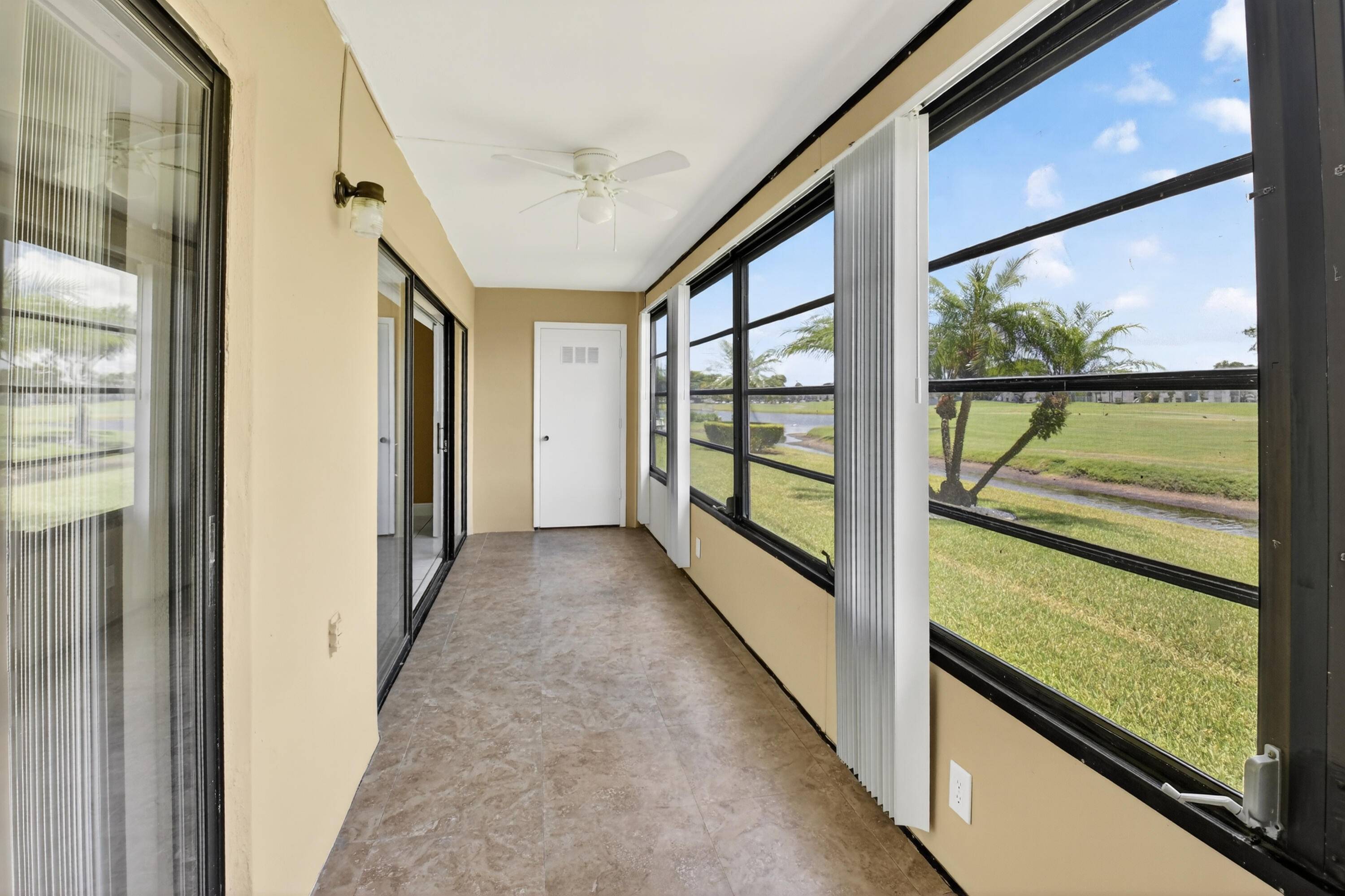 Delray Beach, FL 33484,53 Capri B