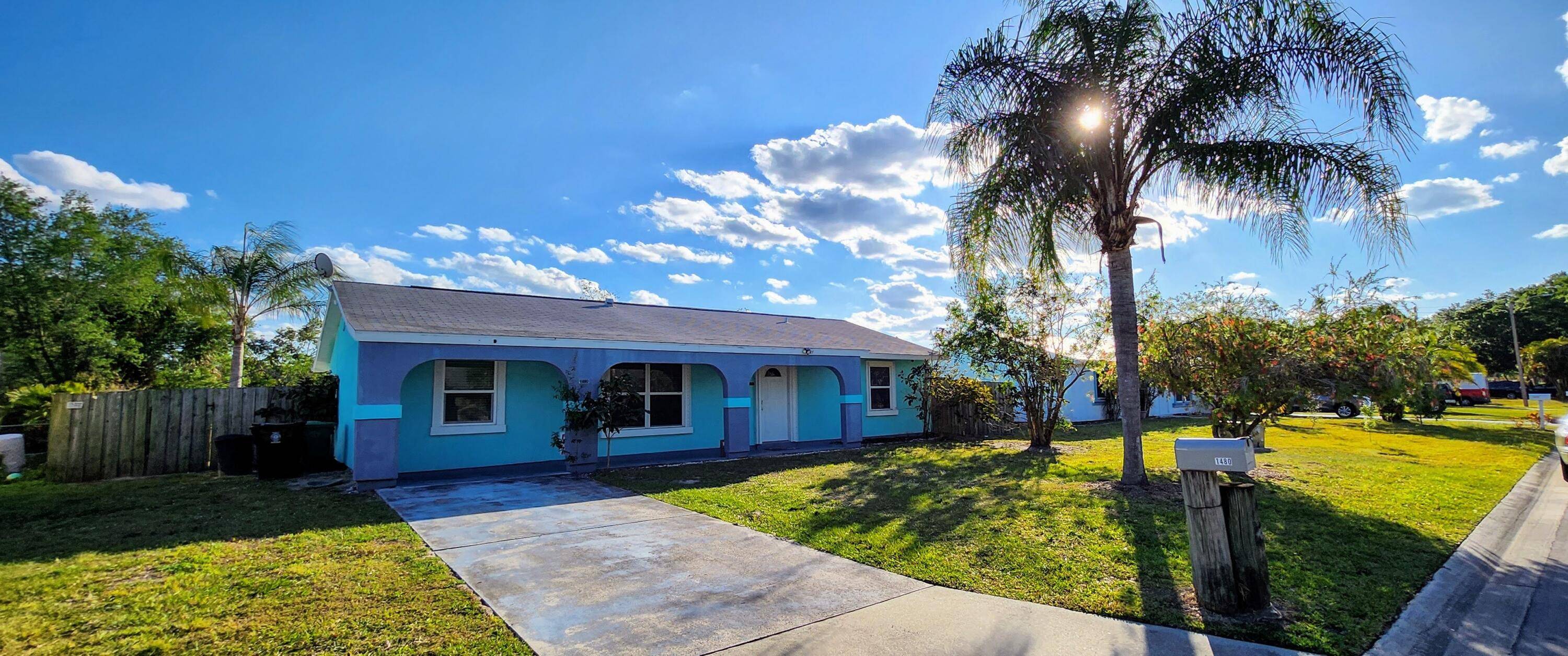 Port Saint Lucie, FL 34952,1480 SE Vesthaven CIR