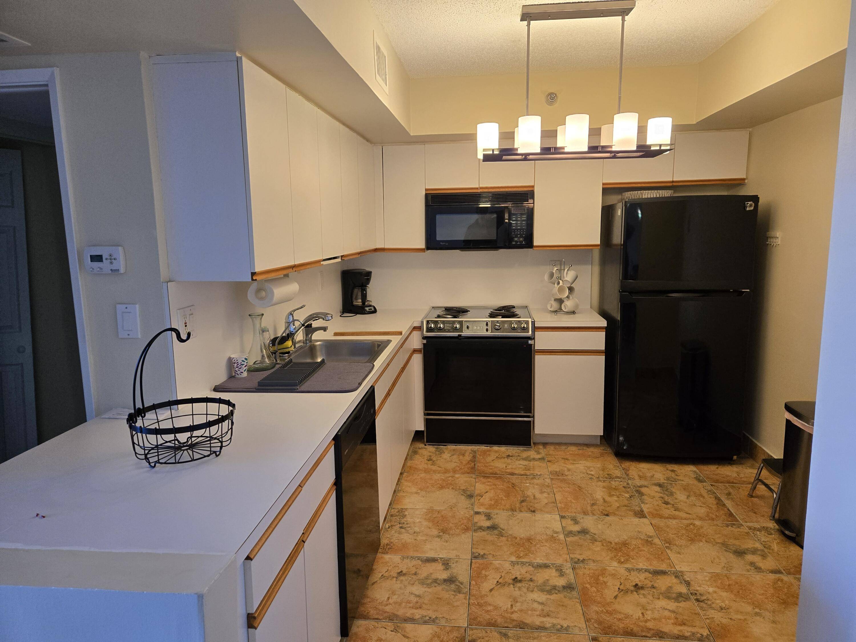 Aventura, FL 33180,19101 Mystic Pointe DR 2409
