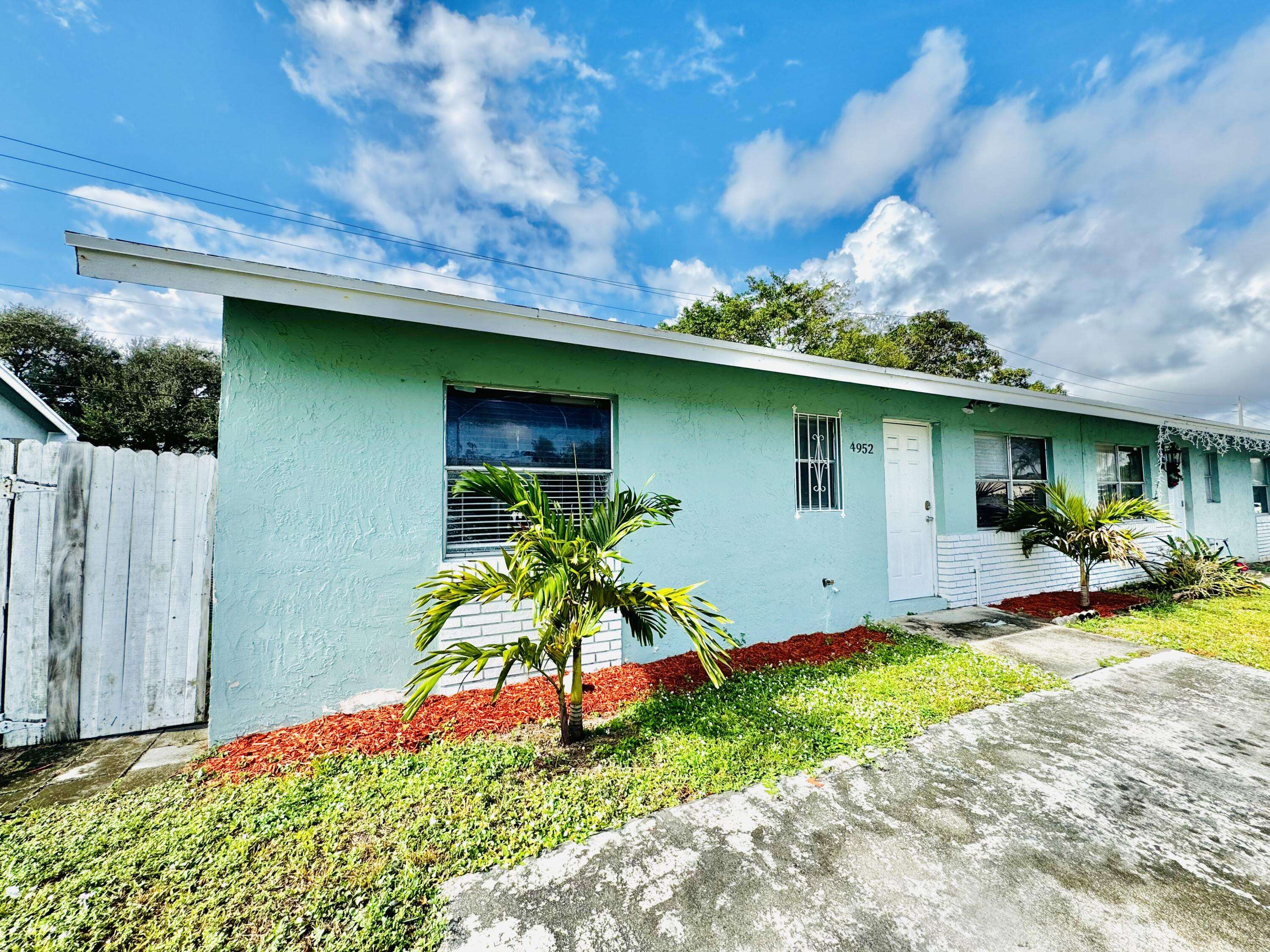 West Palm Beach, FL 33415,4952 Pimlico CT