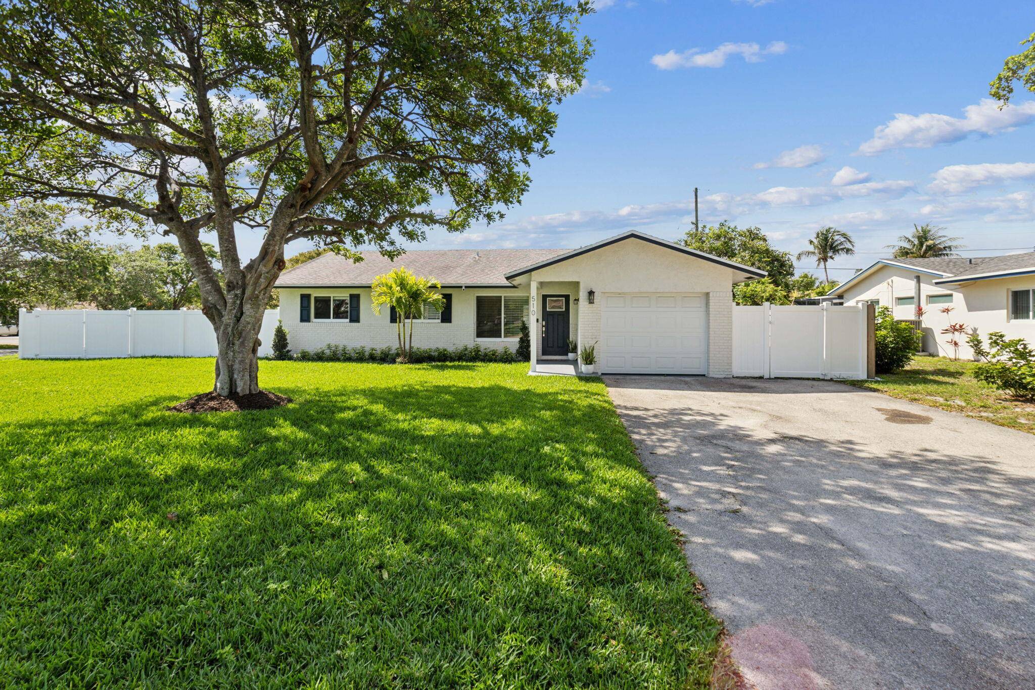 Delray Beach, FL 33444,510 Kingbird CIR