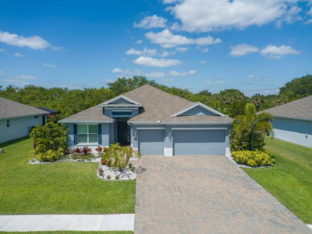Vero Beach, FL 32967,7257 33rd SQ