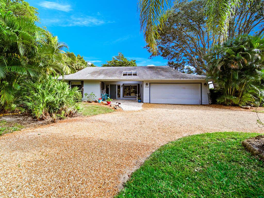 Stuart, FL 34997,3909 SE Quanset TER