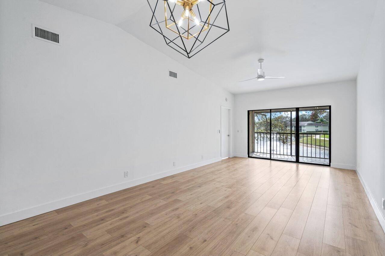 Palm Beach Gardens, FL 33418,501 Sabal Ridge CIR G
