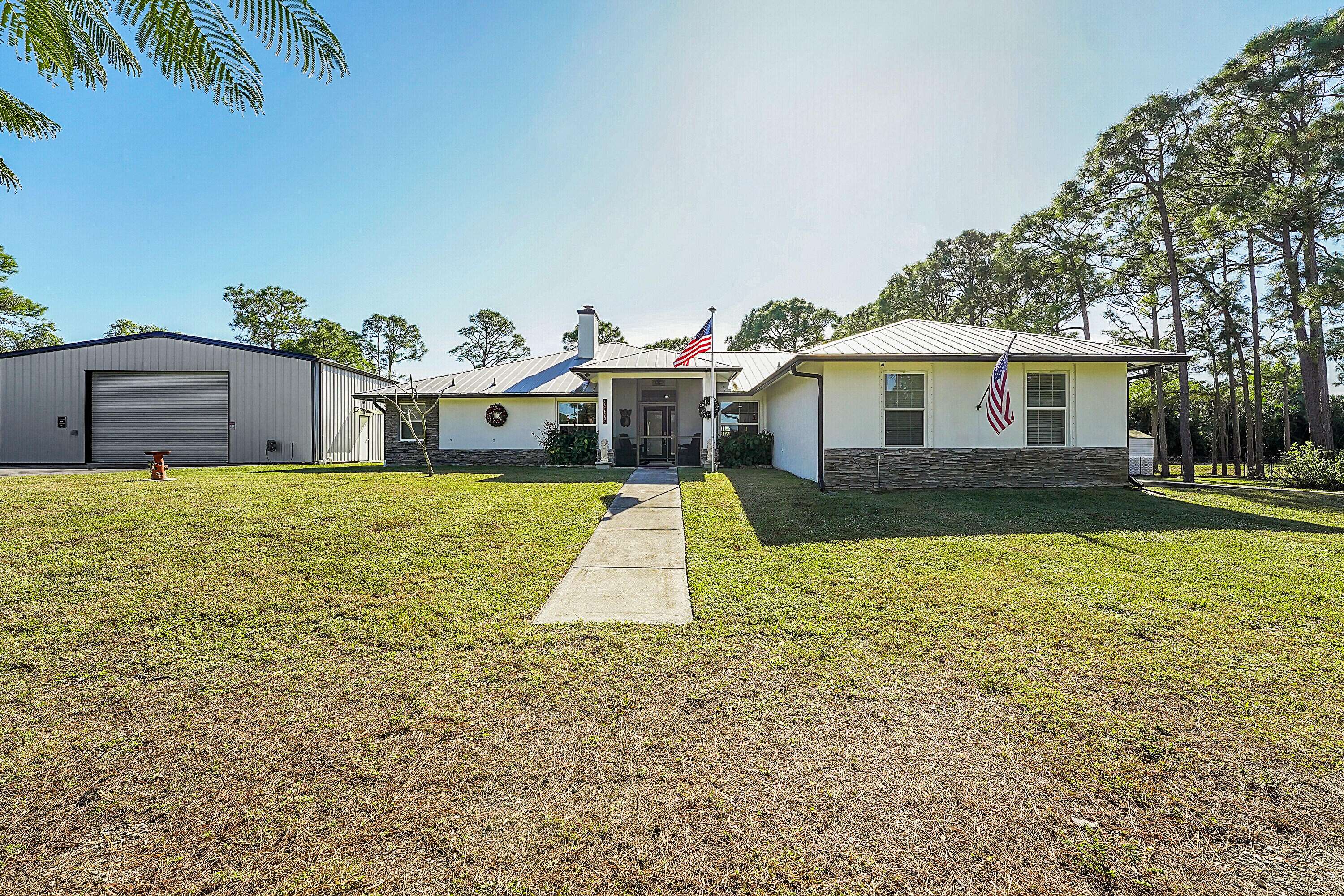 Loxahatchee, FL 33470,18710 N 90th ST