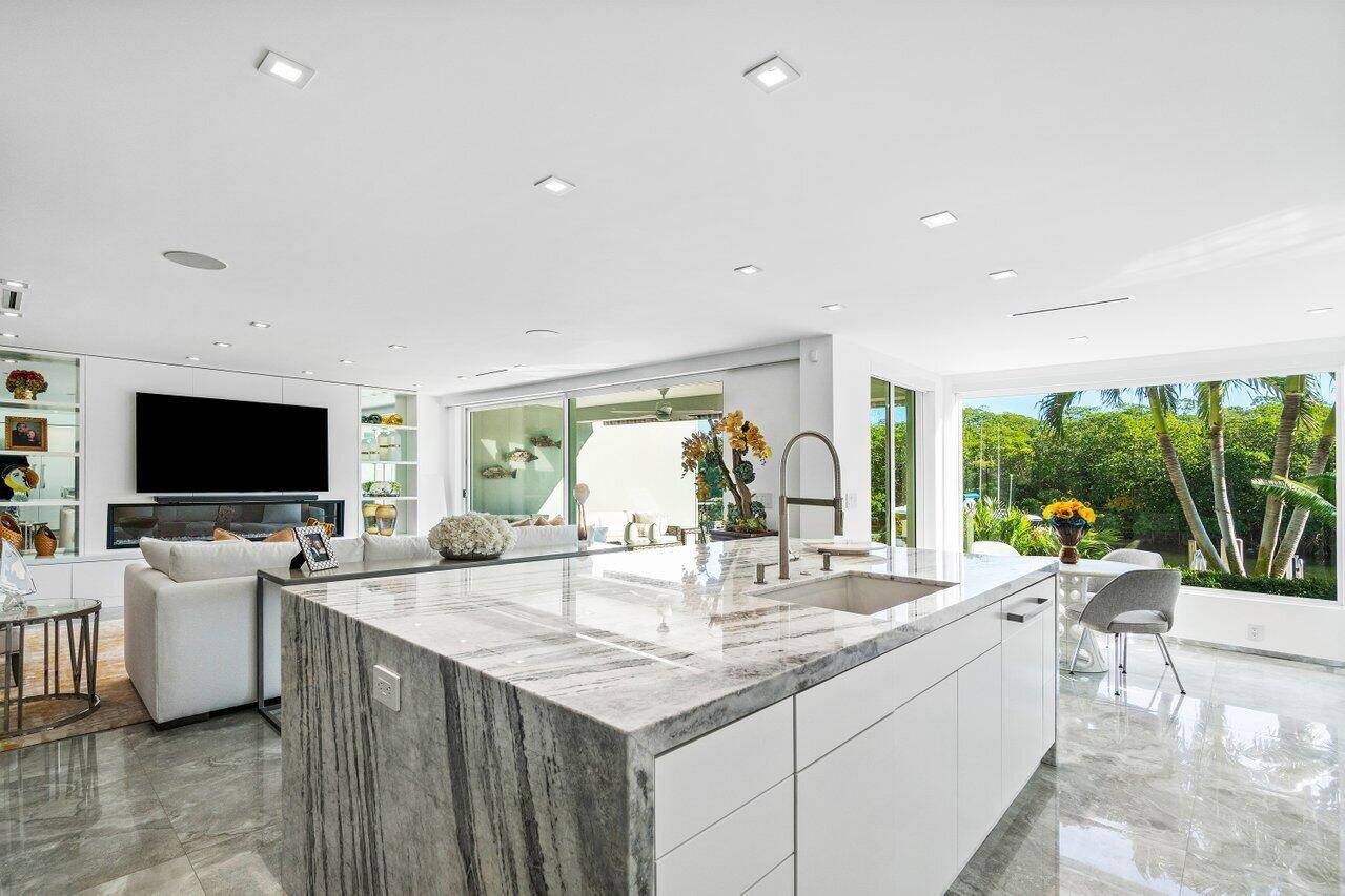Boca Raton, FL 33487,644 Boca Marina CT