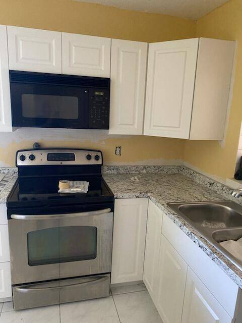 Delray Beach, FL 33445,2960 SW 22nd AVE 802
