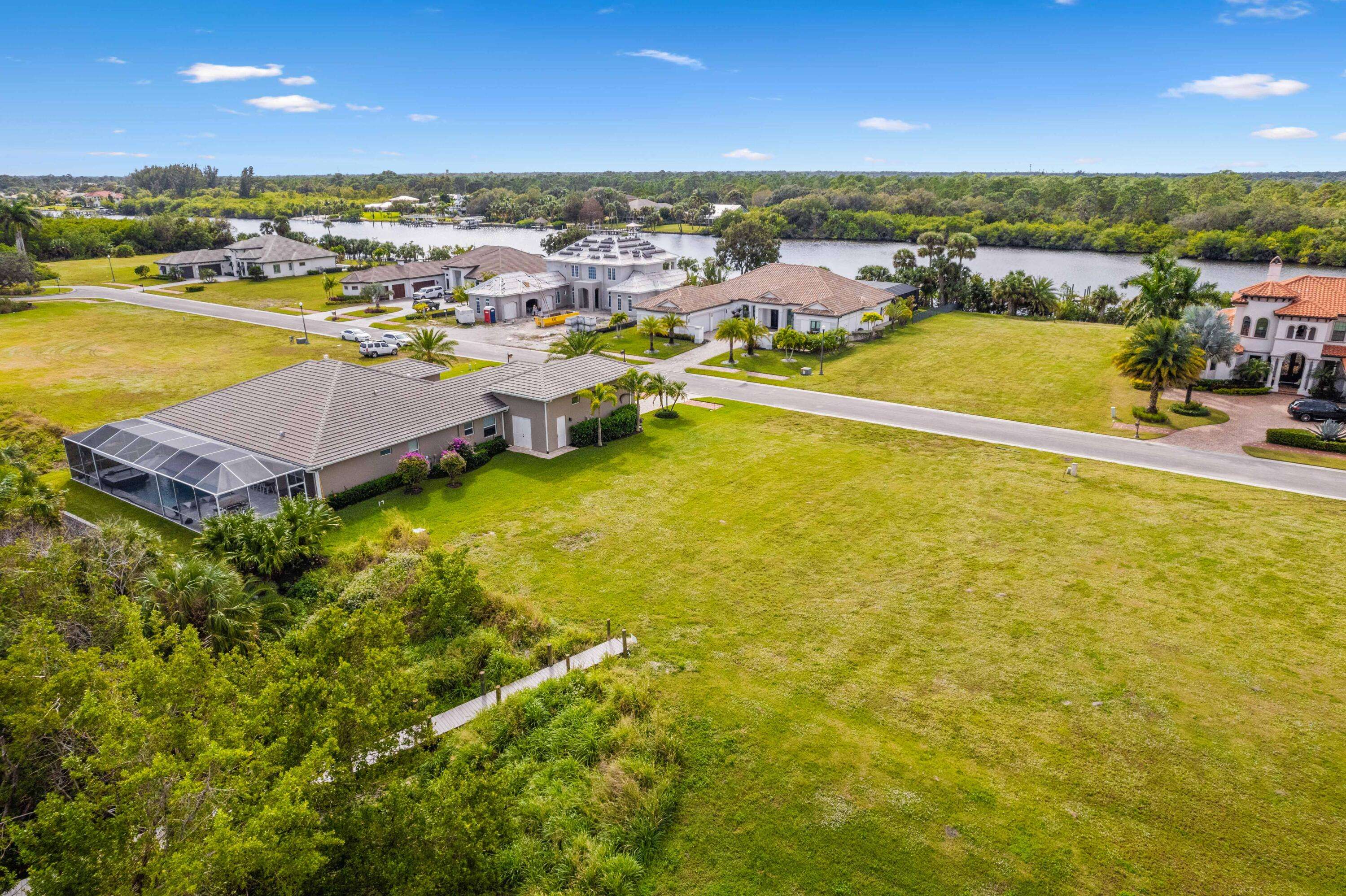 Port Saint Lucie, FL 34952,206 SE Fiore Bello