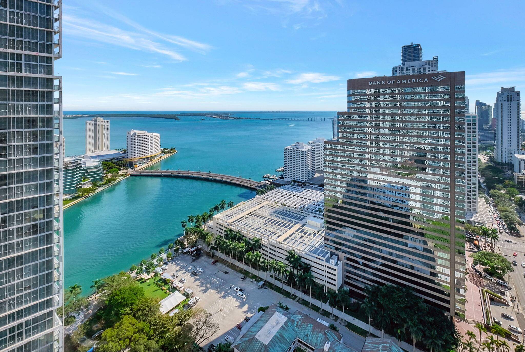 Miami, FL 33131,485 Brickell AVE 3809