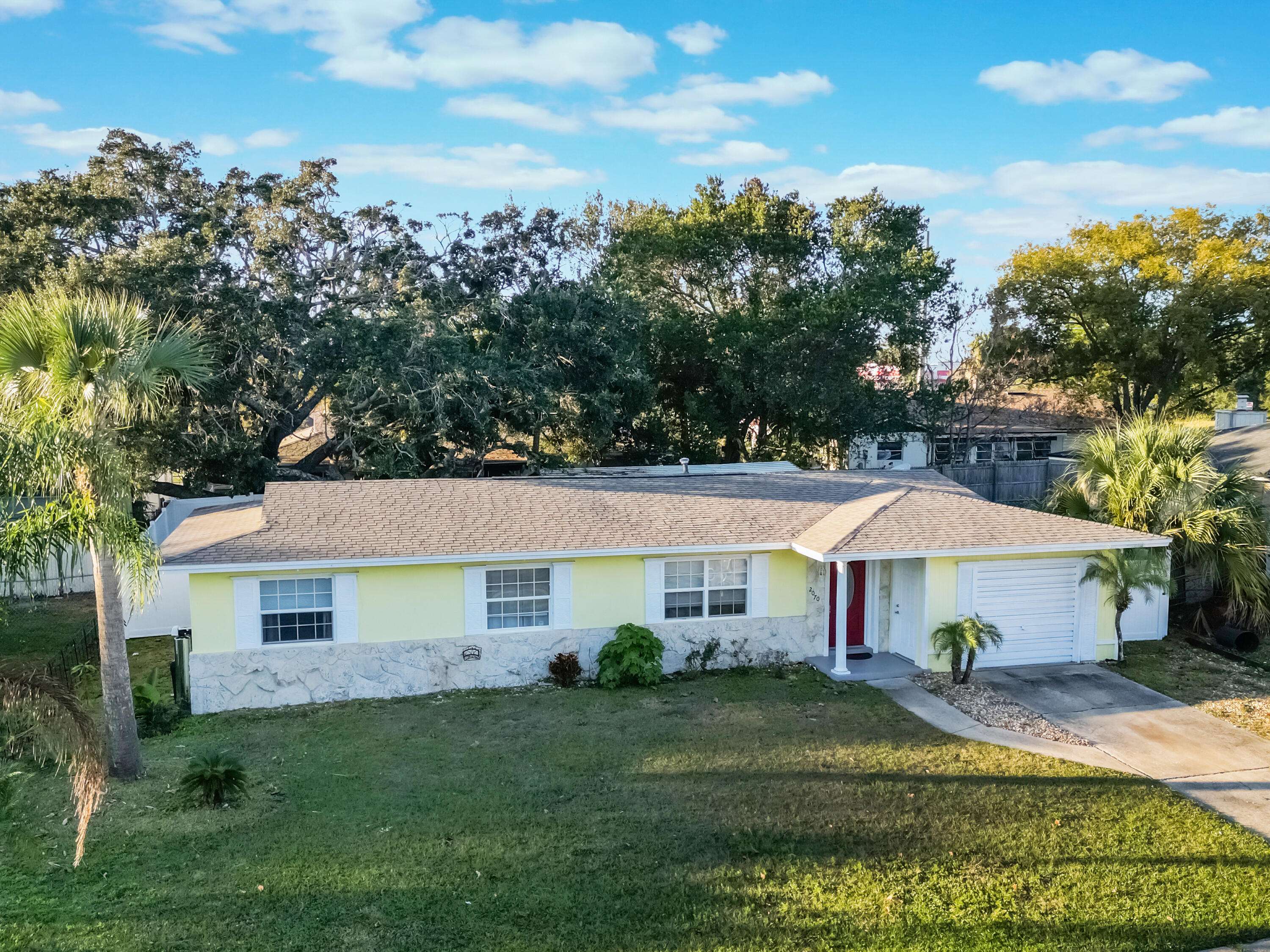 Deltona, FL 32738,2070 Keyes LN