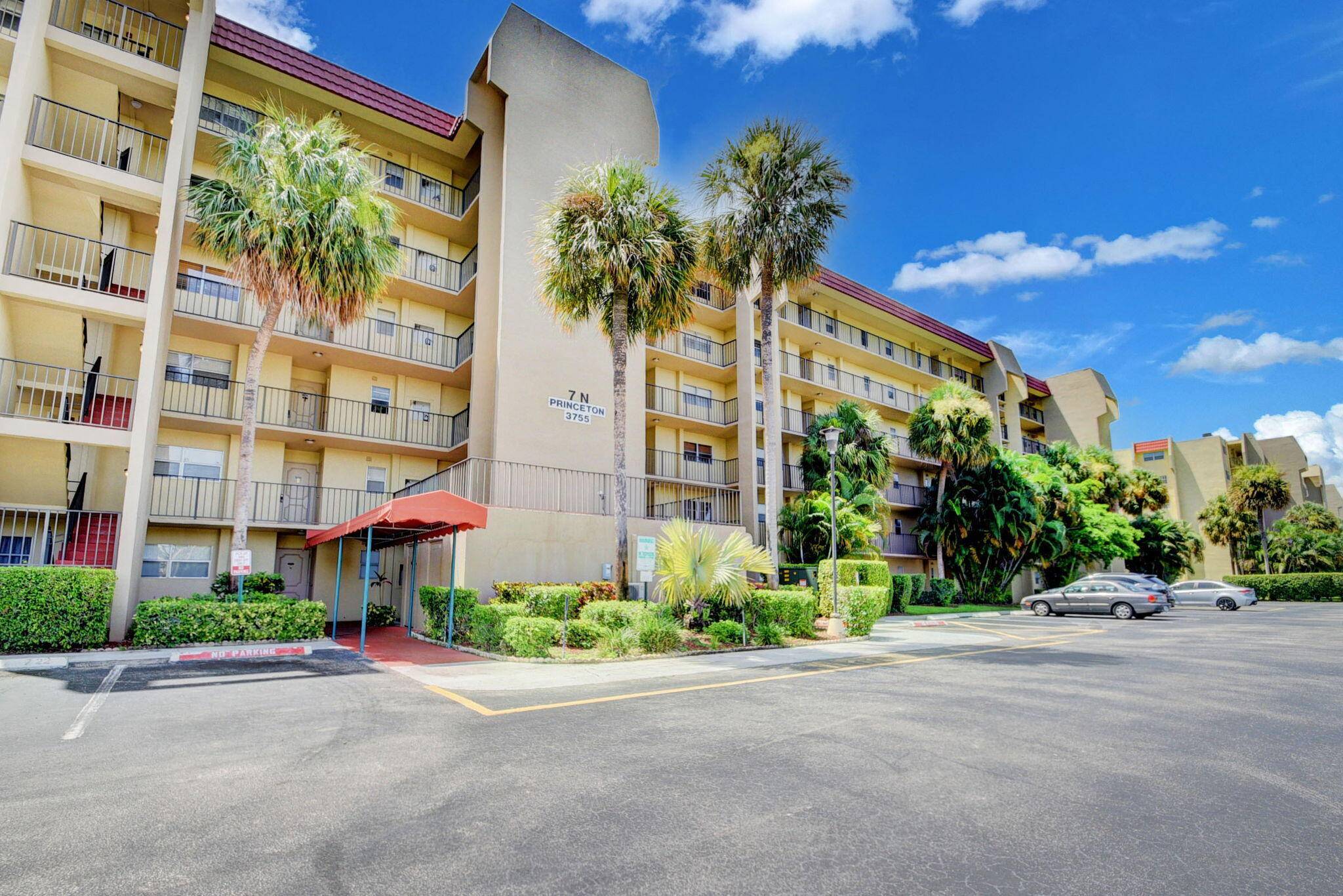 Lake Worth, FL 33467,3755 Via Poinciana 504