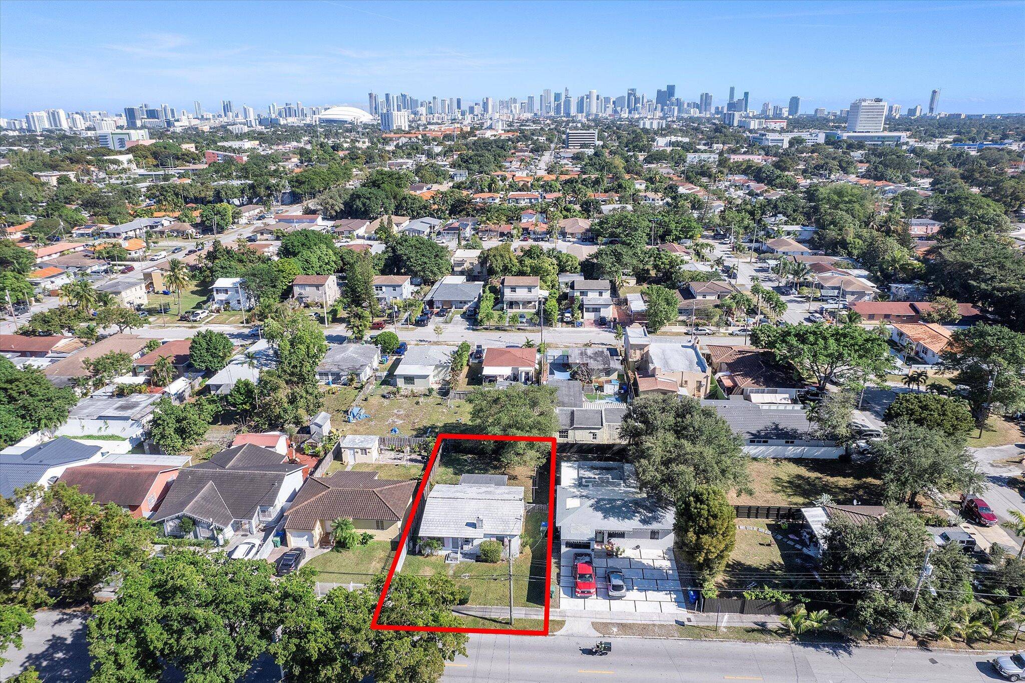 Miami, FL 33135,313 SW 32nd AVE