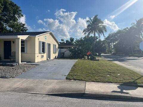 Lake Worth Beach, FL 33460,1202 S M ST