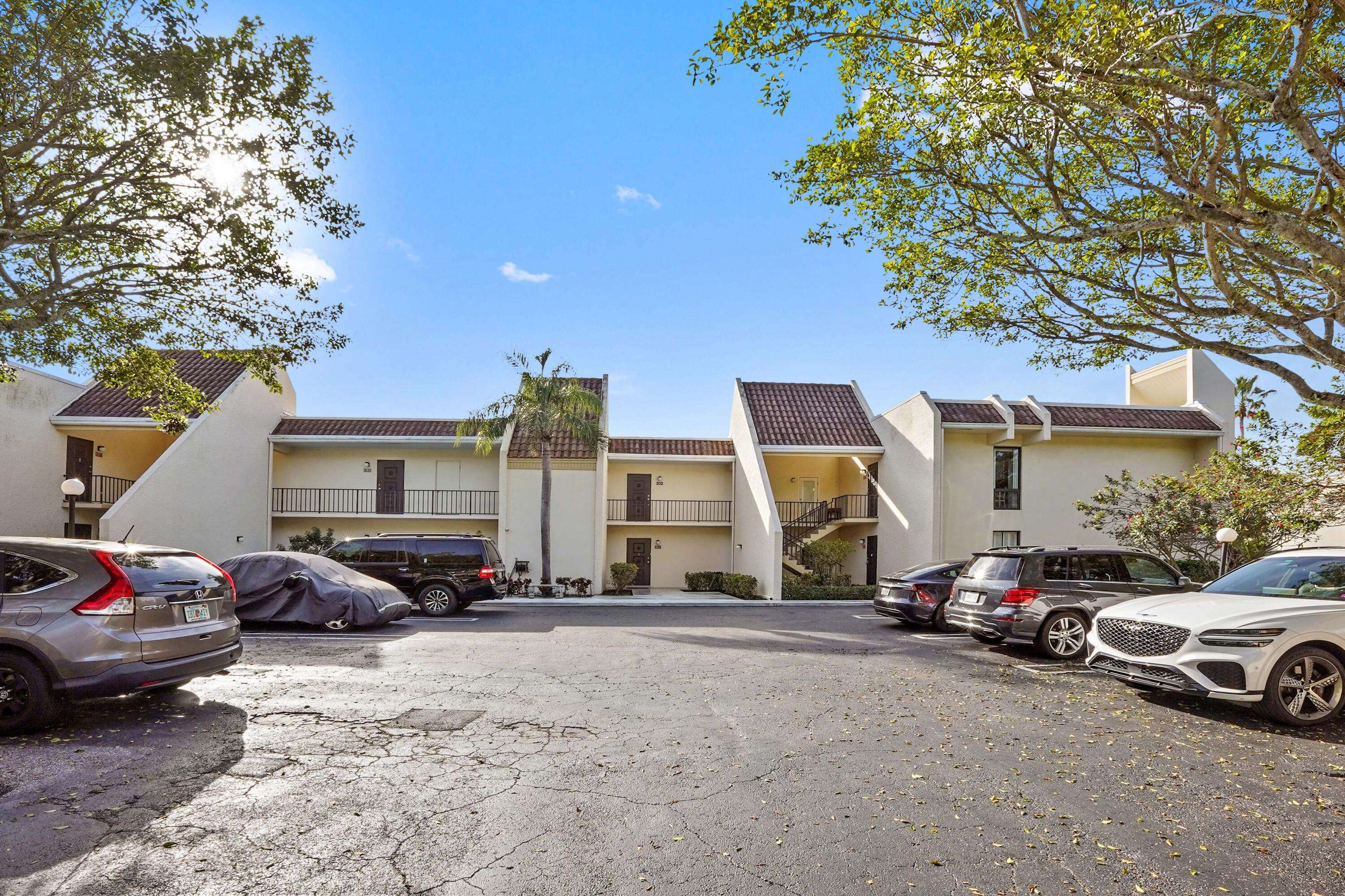 West Palm Beach, FL 33401,1701 Presidential WAY A203