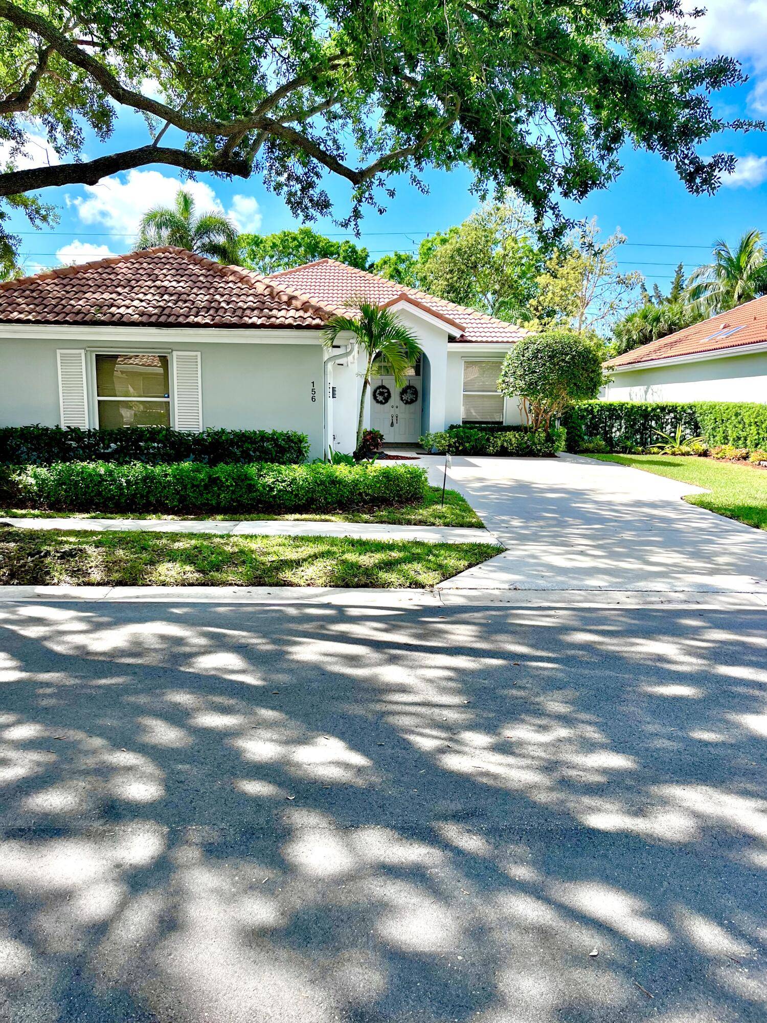 Jupiter, FL 33458,156 S Hampton DR