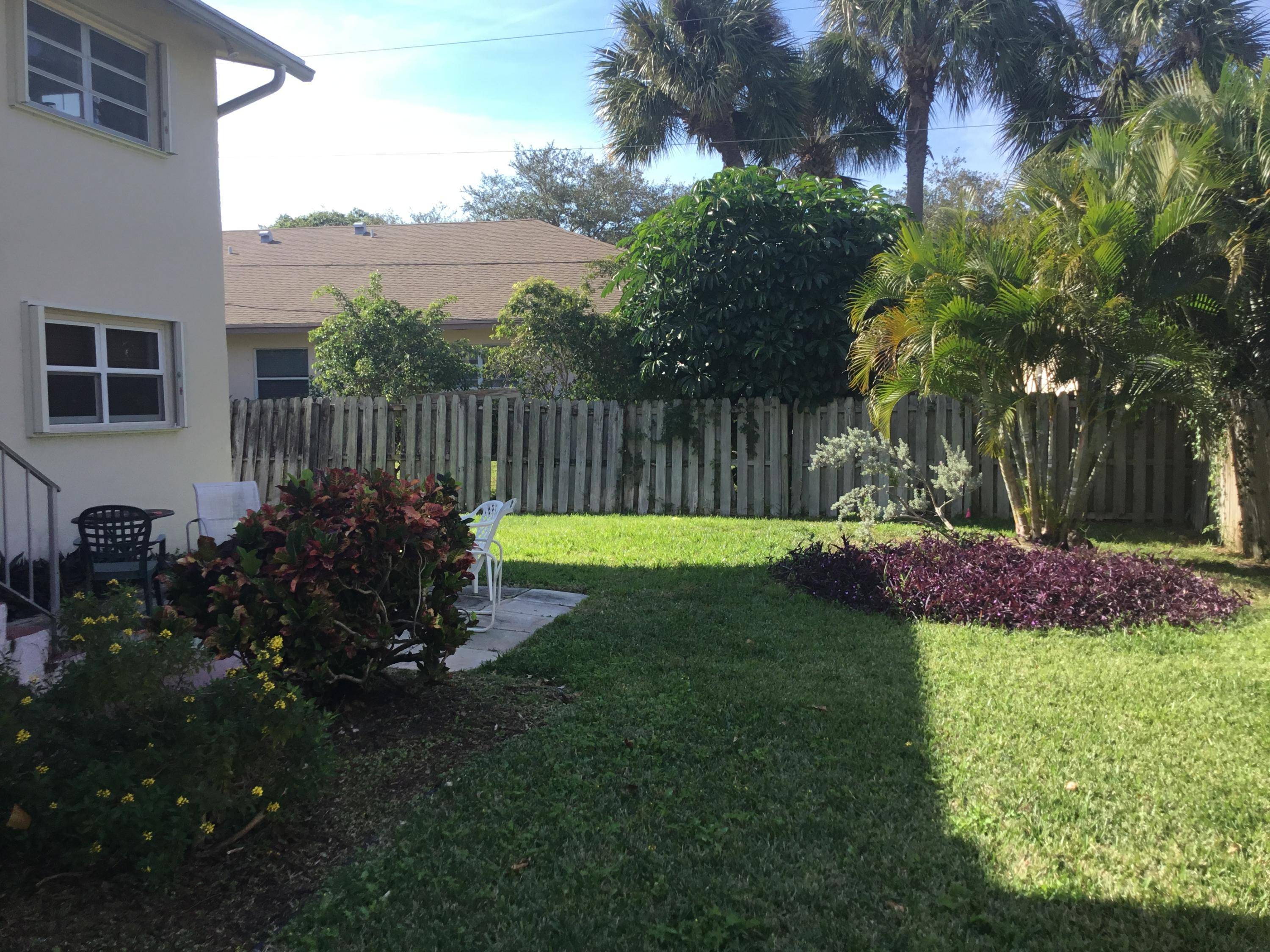 Boca Raton, FL 33486,1175 NW 16th CT 6