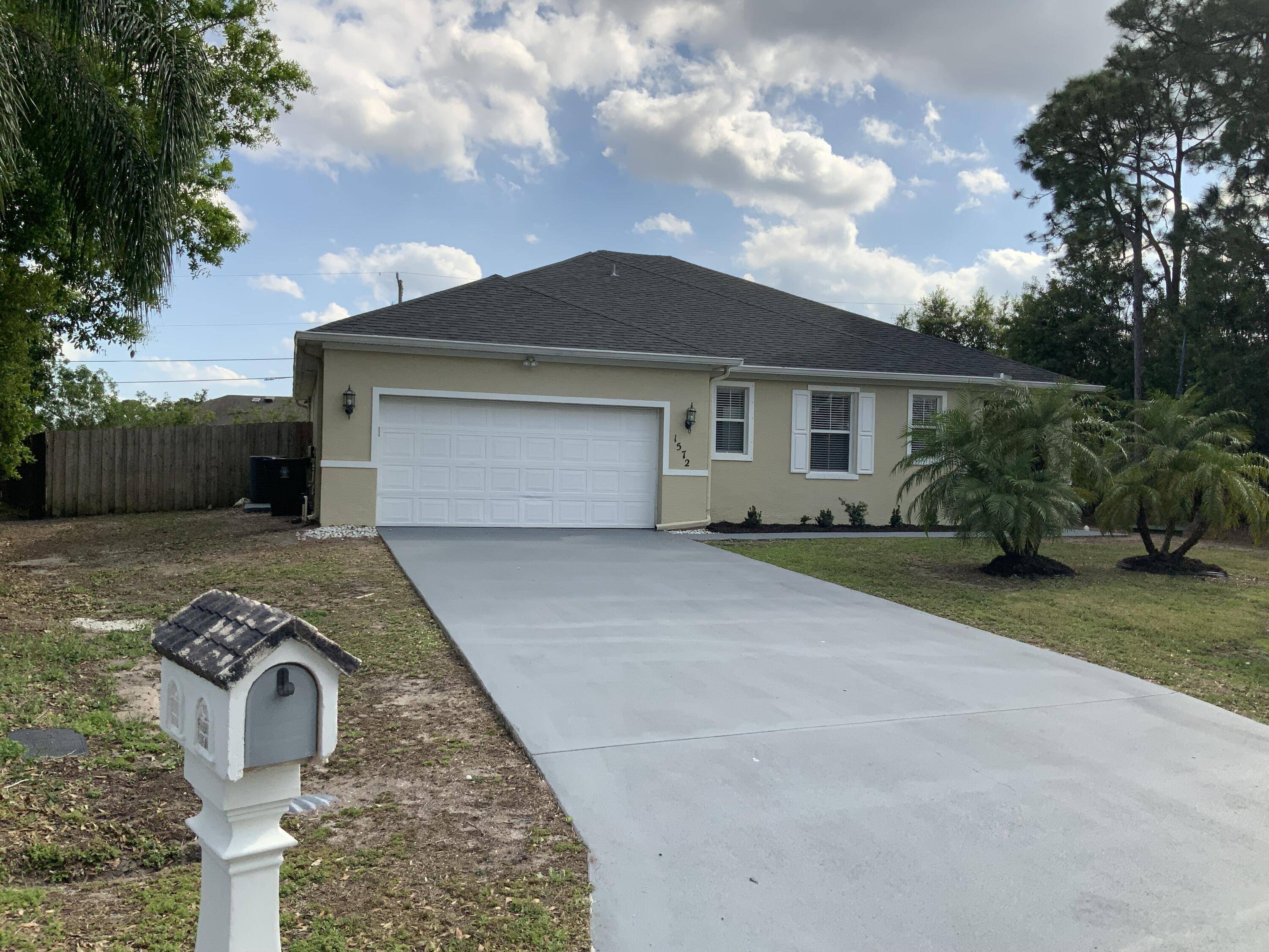 Port Saint Lucie, FL 34953,1572 SW Gager RD