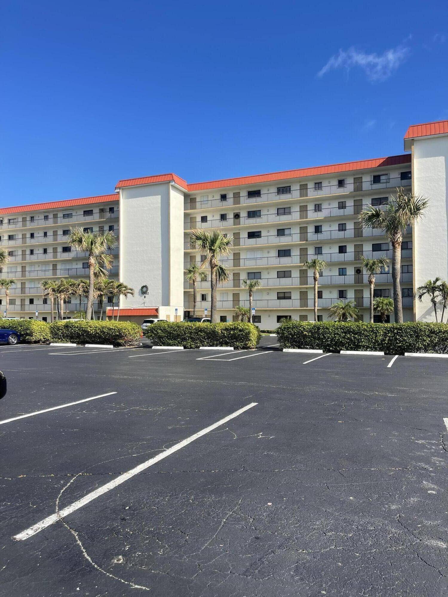 Jensen Beach, FL 34957,10152 S Ocean DR 511 B
