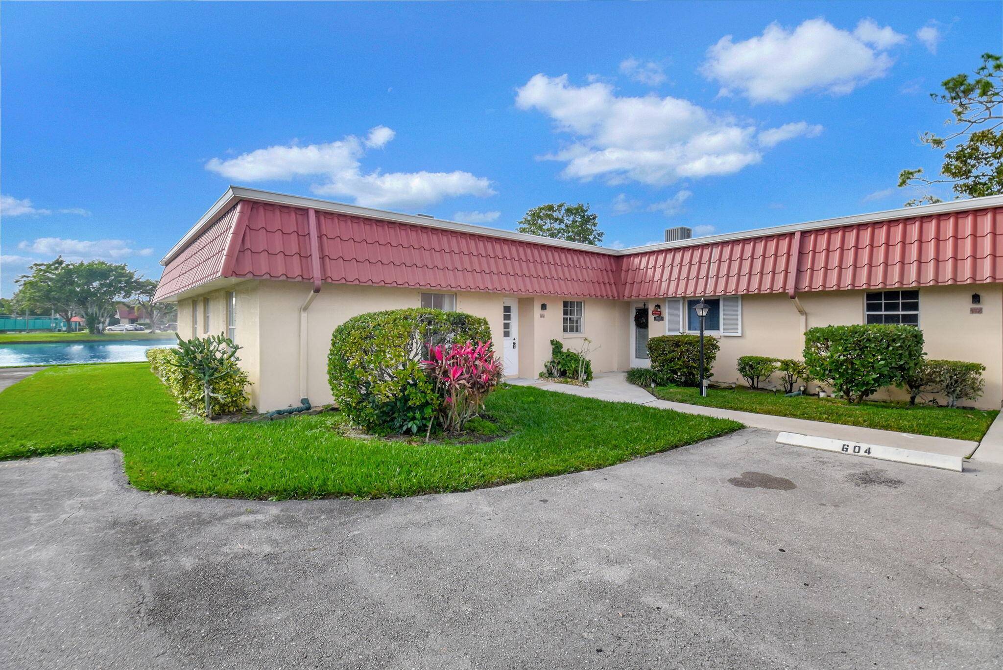 Lake Worth, FL 33467,604 Laconia CIR B