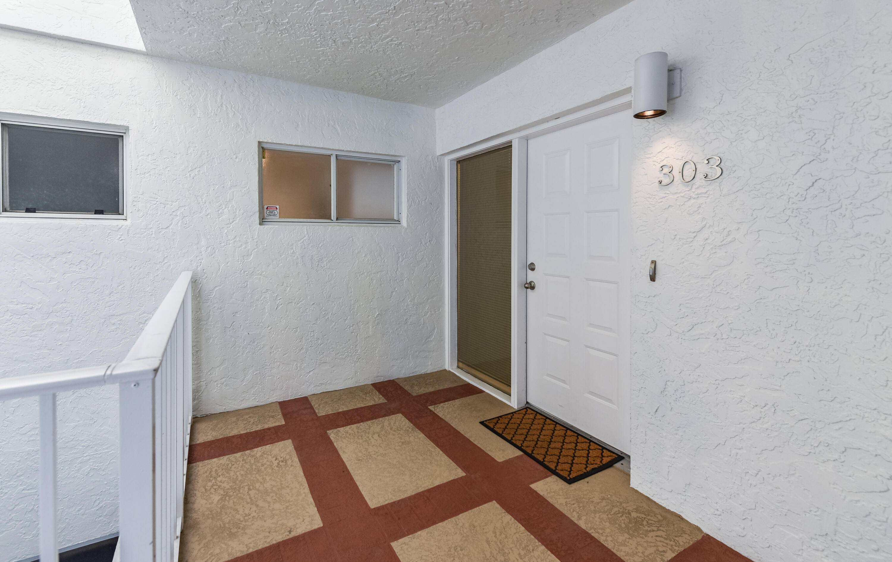Boca Raton, FL 33433,7369 Orangewood LN 303