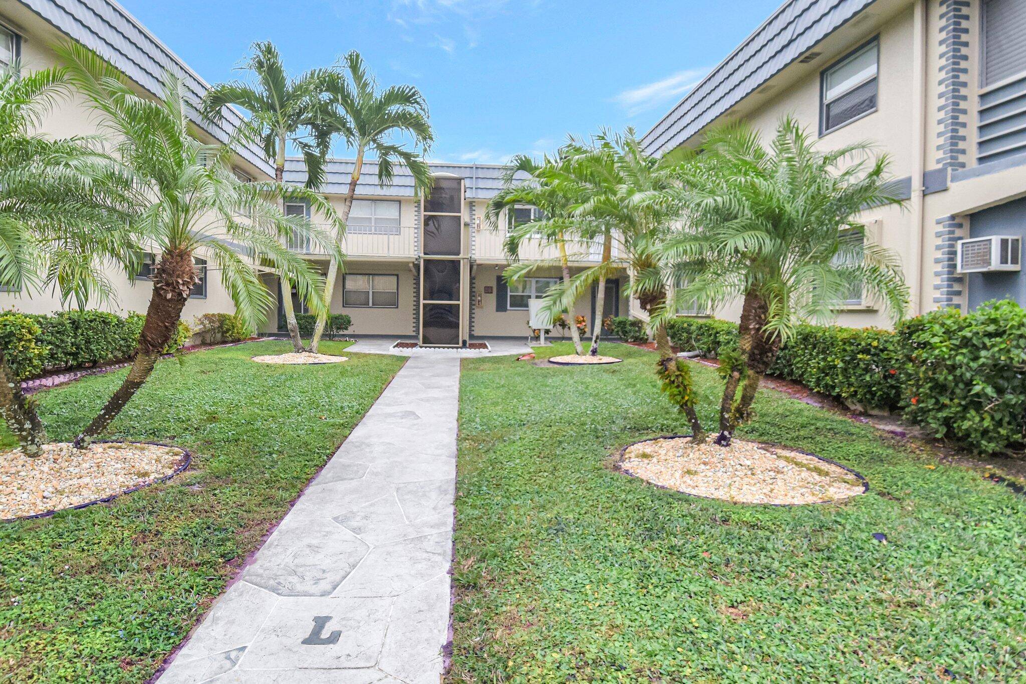 Delray Beach, FL 33446,566 Brittany L