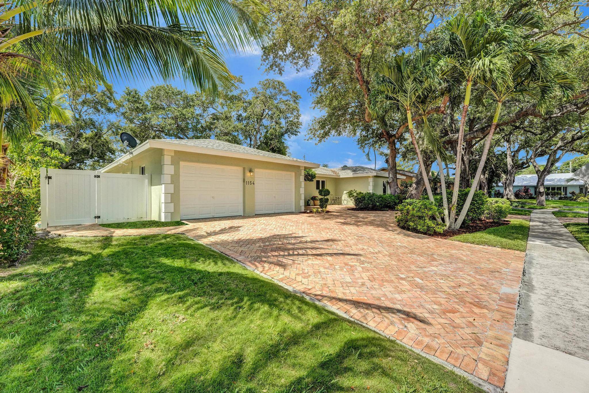 Boca Raton, FL 33486,1154 SW 2nd ST