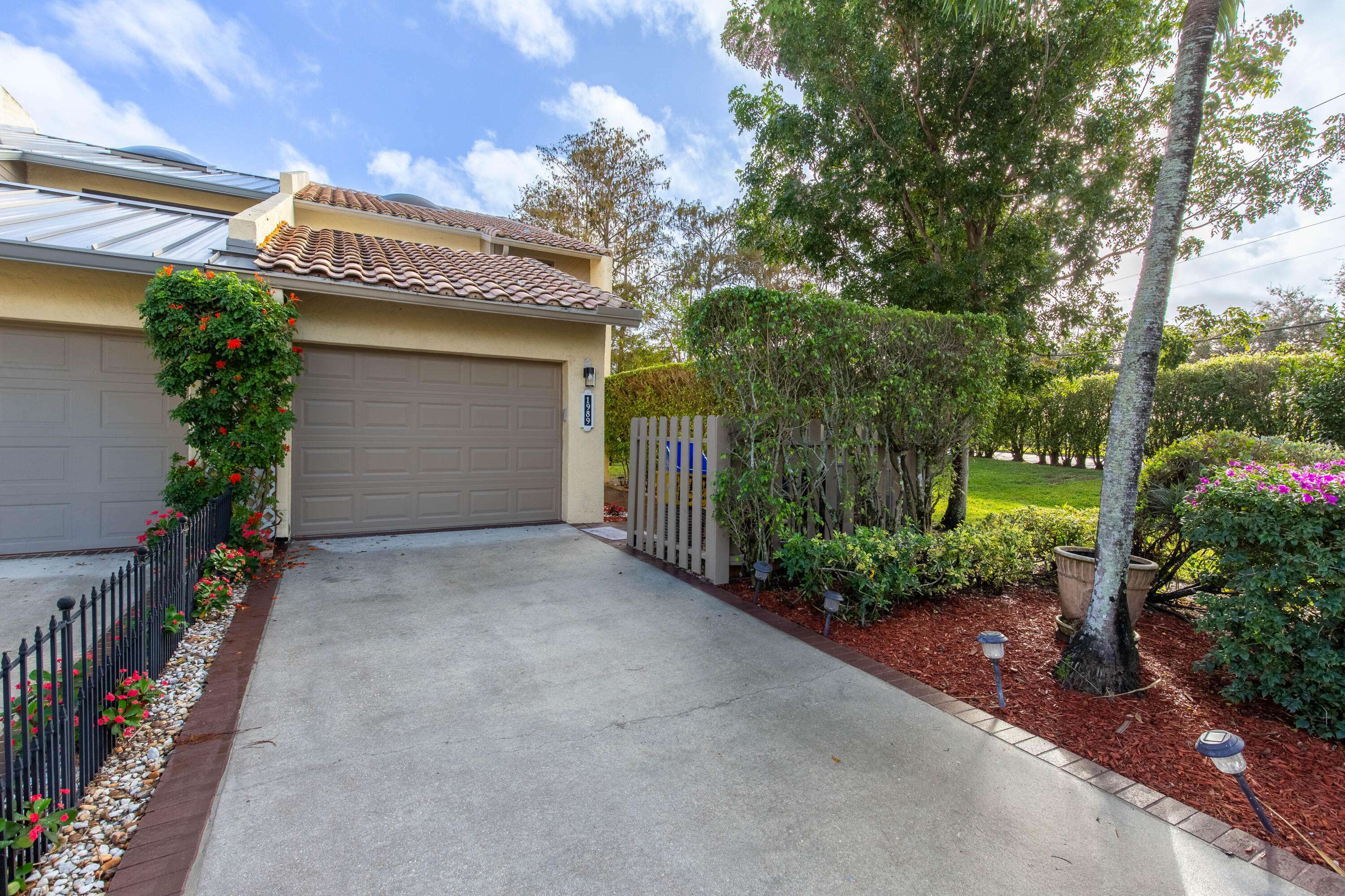 Wellington, FL 33414,1989 Canterbury Cir CIR