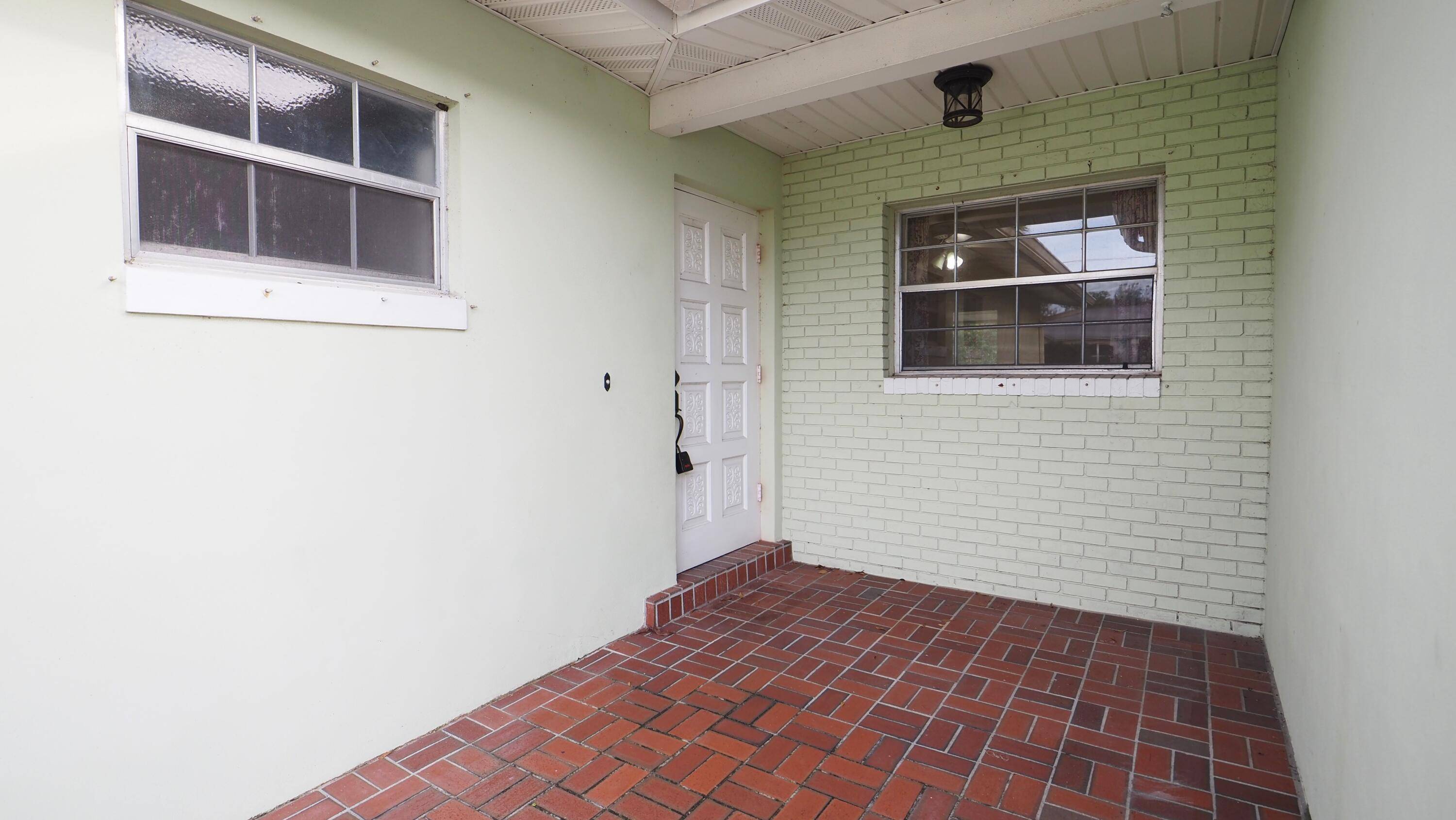 Fort Pierce, FL 34982,1195 Country Gardens LN