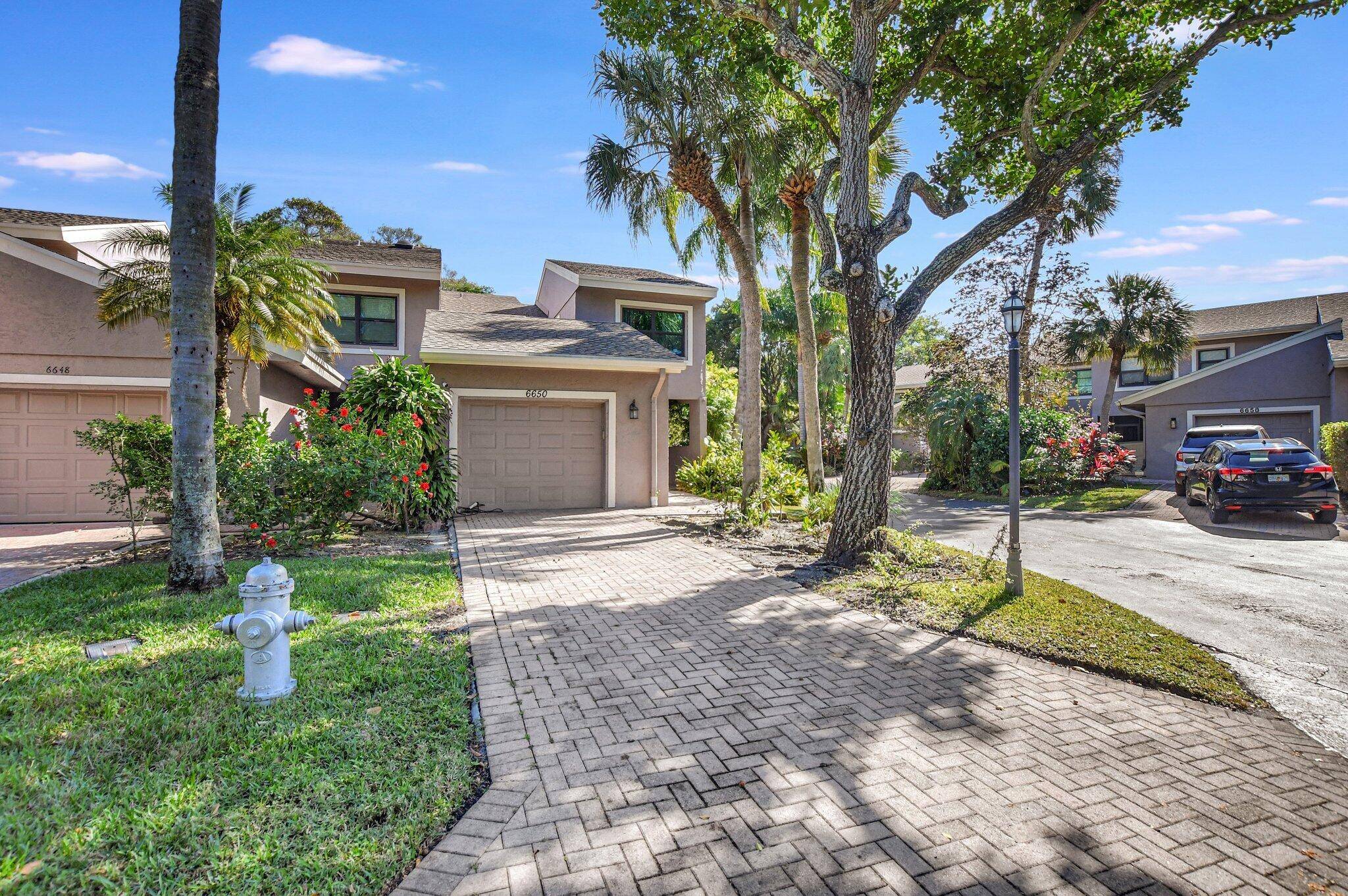 Boca Raton, FL 33433,6650 Thornhill CT