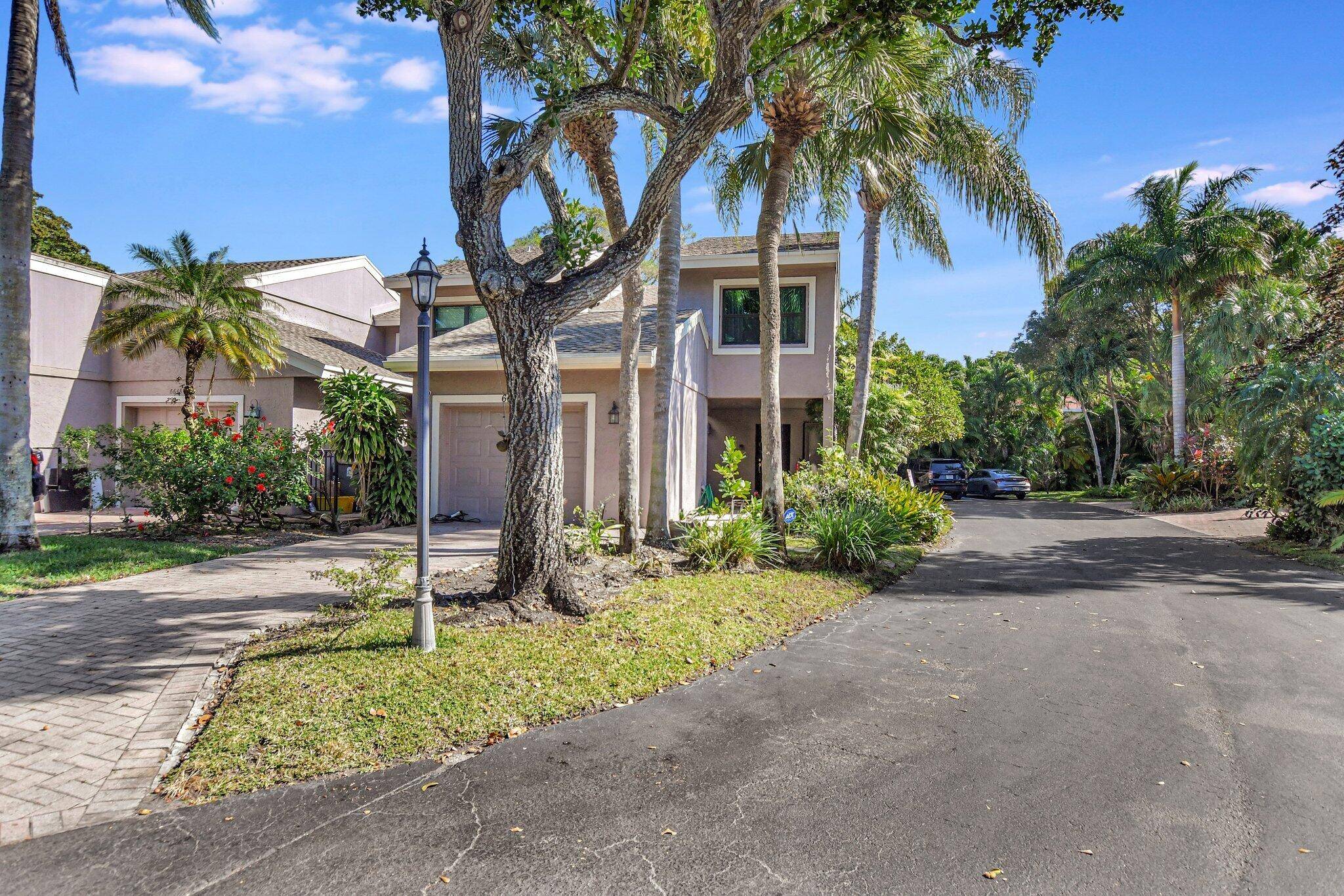 Boca Raton, FL 33433,6650 Thornhill CT