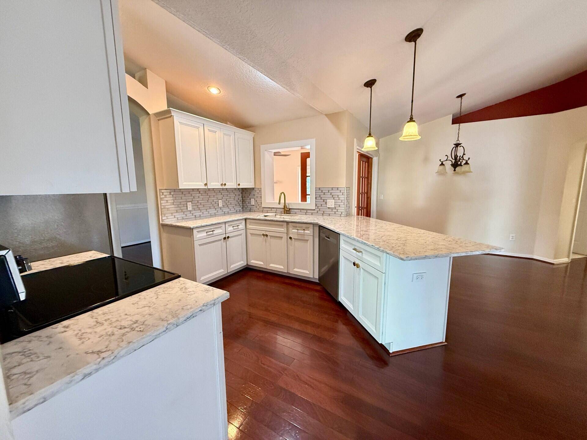 Port Saint Lucie, FL 34953,722 SE Majestic TER