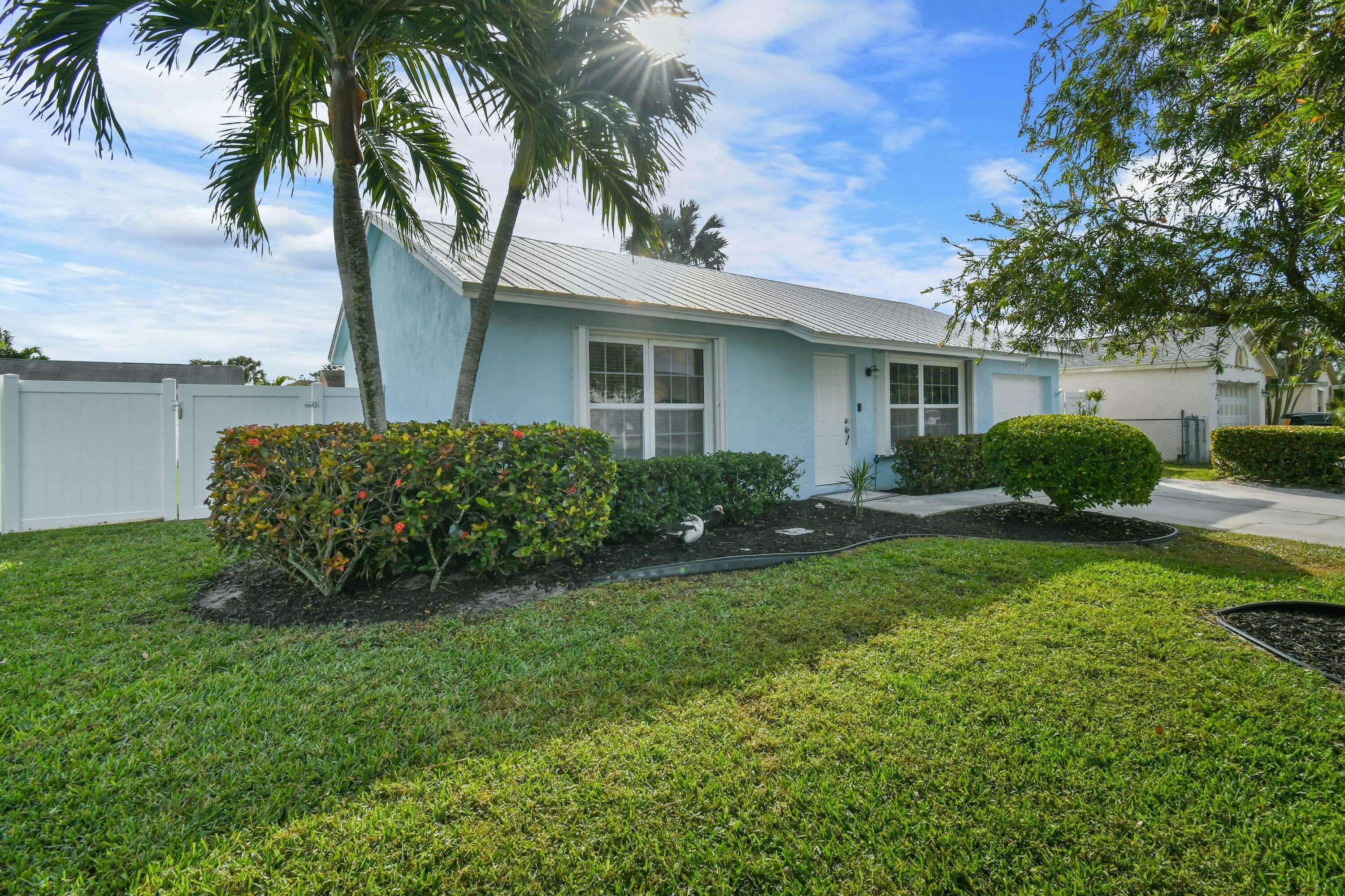 Jupiter, FL 33458,110 Banyan CIR