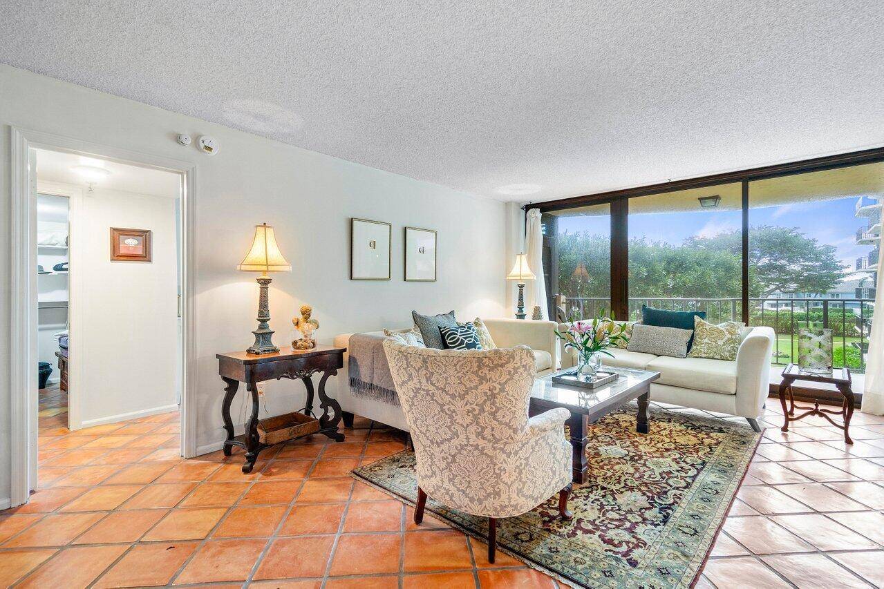 Boca Raton, FL 33487,899 Jeffery ST 3050