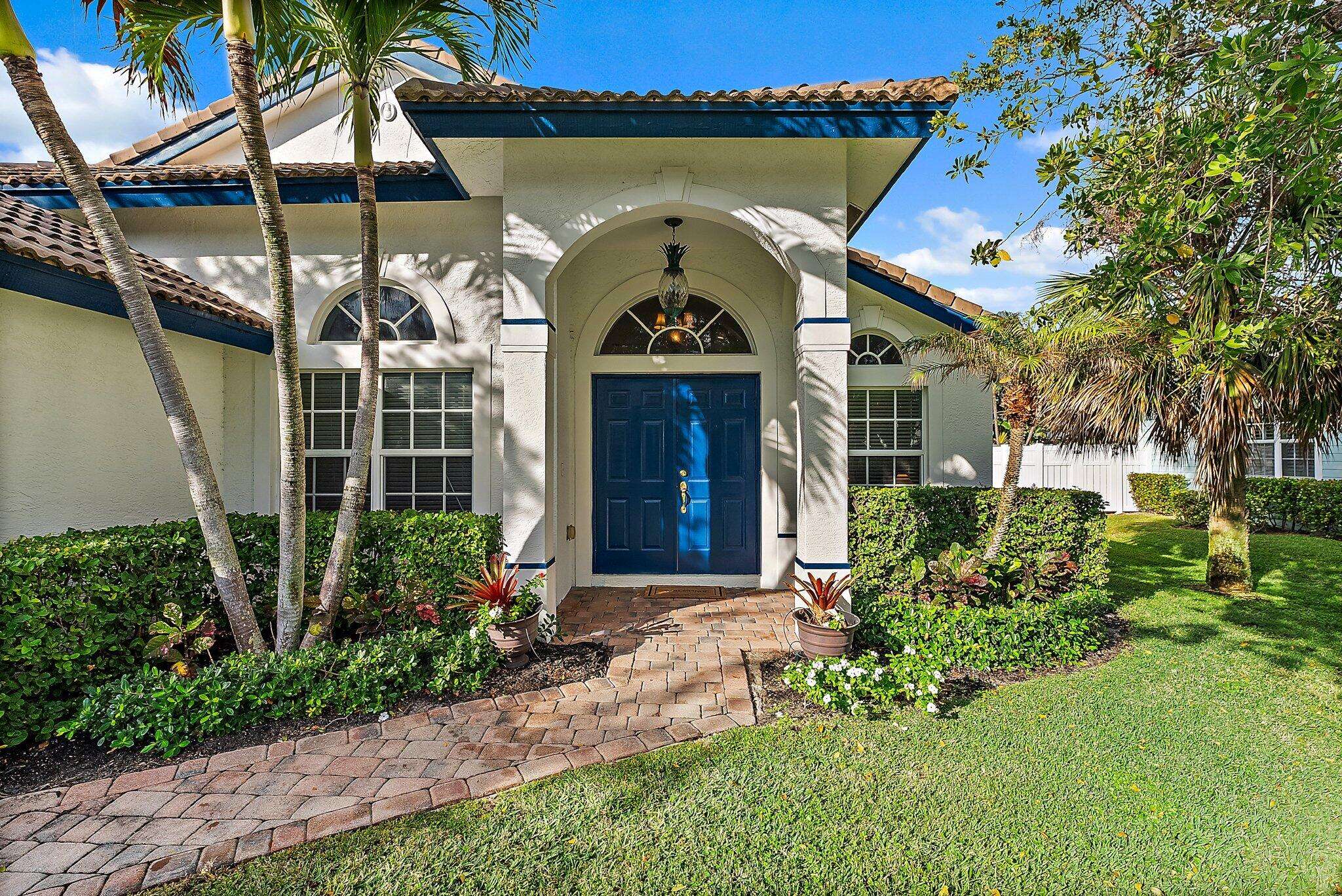 Jupiter Inlet Colony, FL 33469,153 Beacon LN