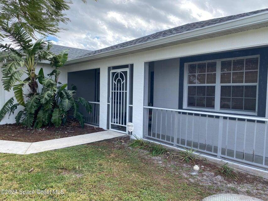 Port Saint Lucie, FL 34953,452 SW Baoy AVE