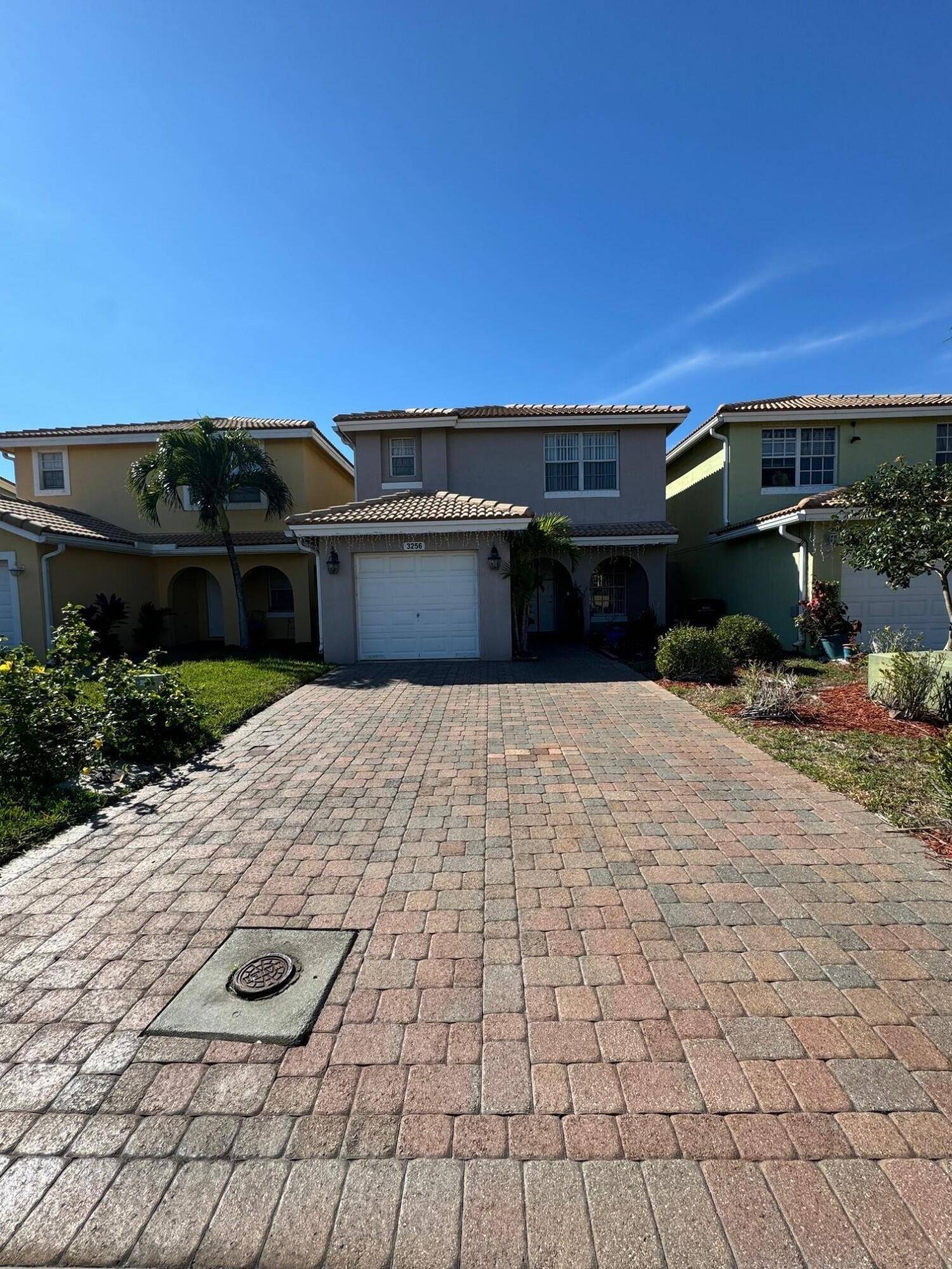 West Palm Beach, FL 33411,3256 Commodore CT